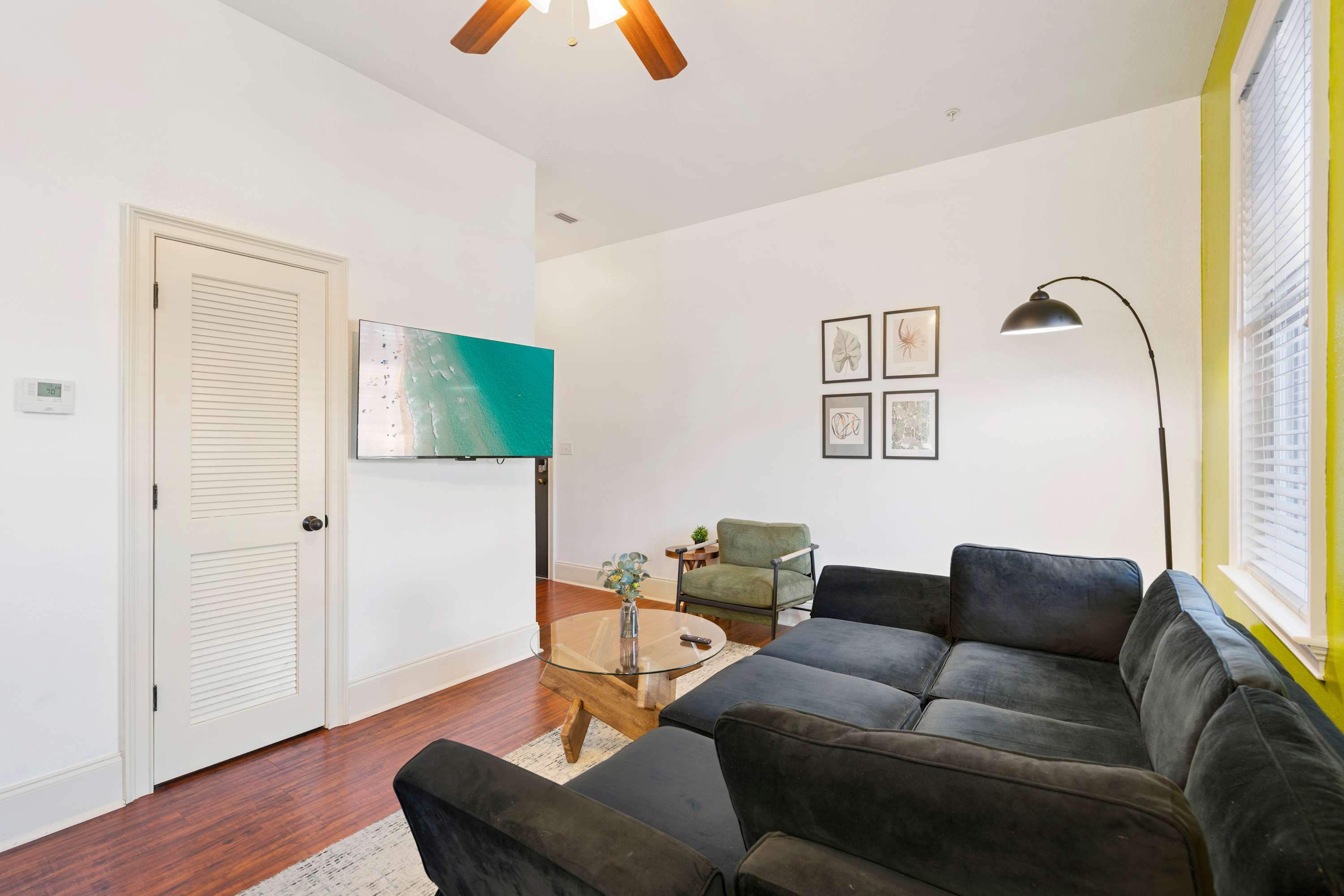 30A Inn Suites Signature King Suite 103 | Photo 3