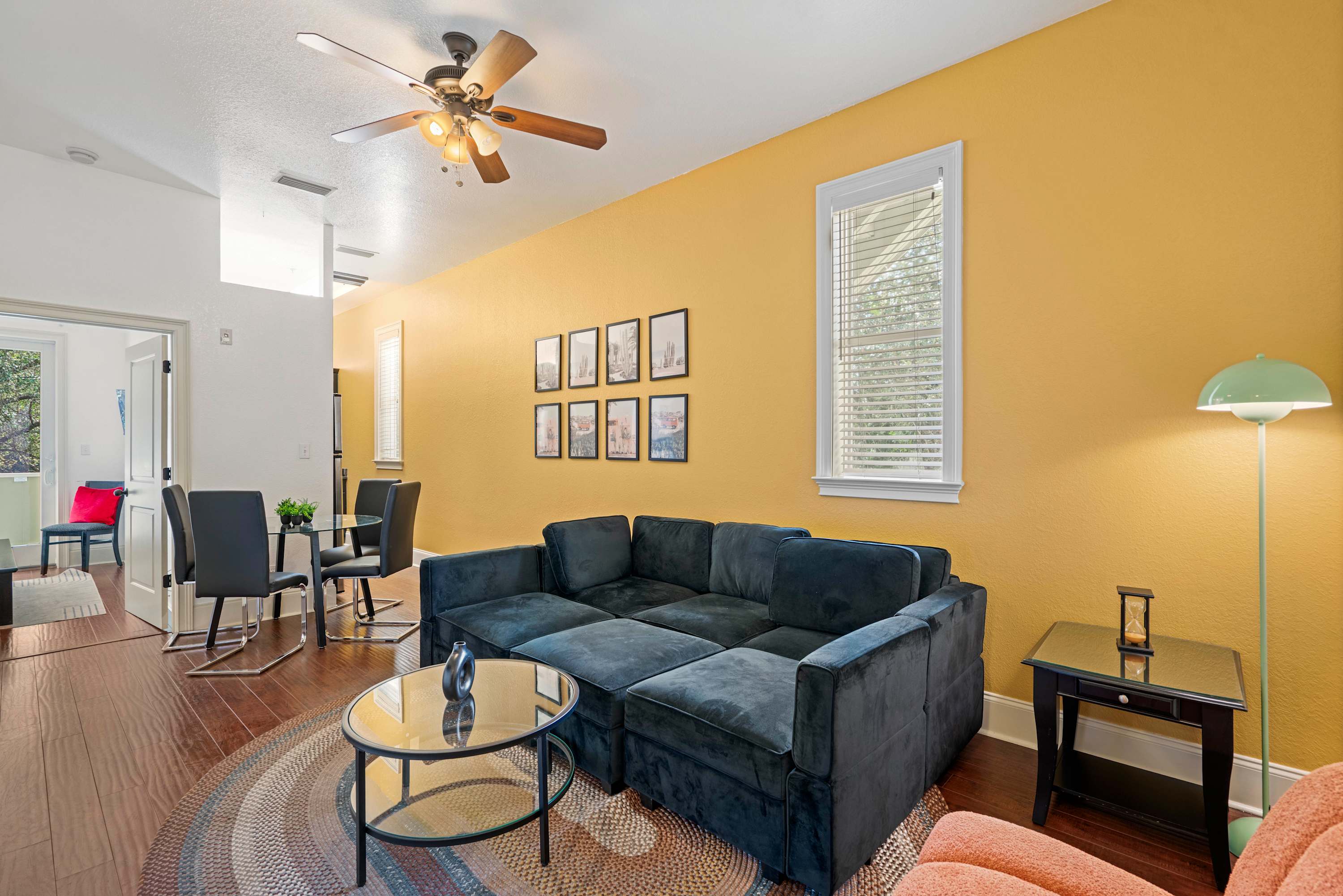 30A Inn Suites Uptown King Suite 201 2