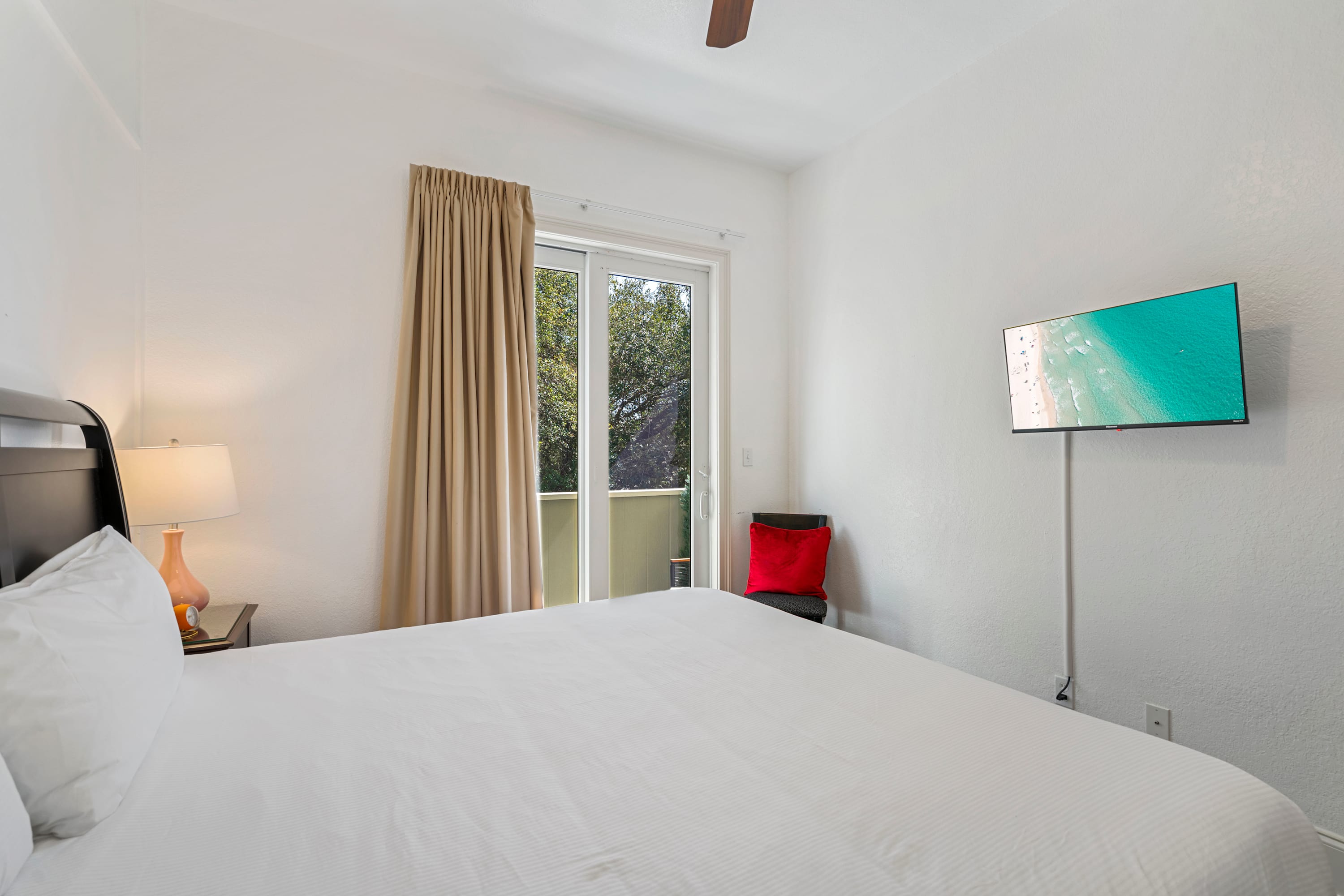 30A Inn Suites Uptown King Suite 201 9