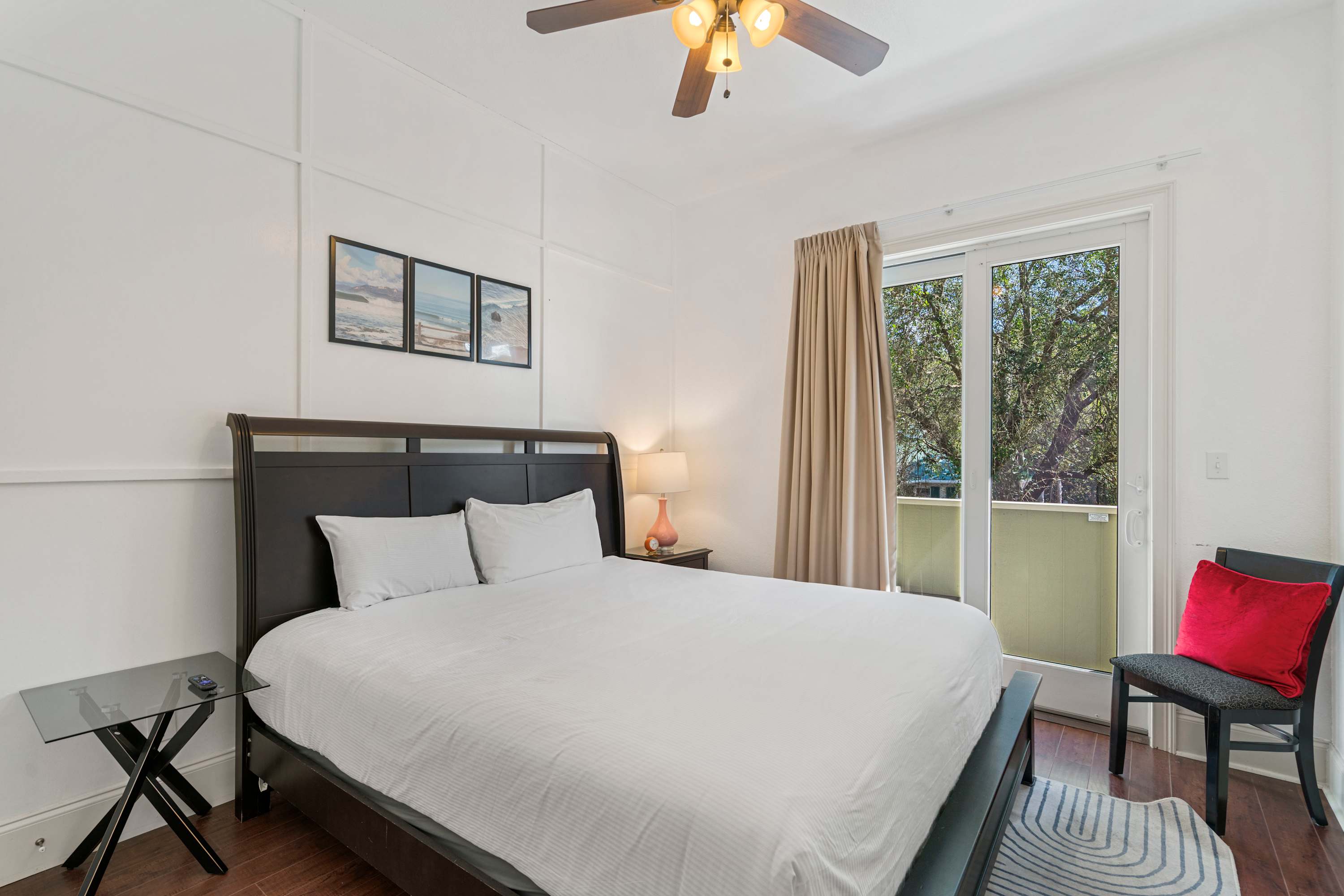 30A Inn Suites Uptown King Suite 201 8