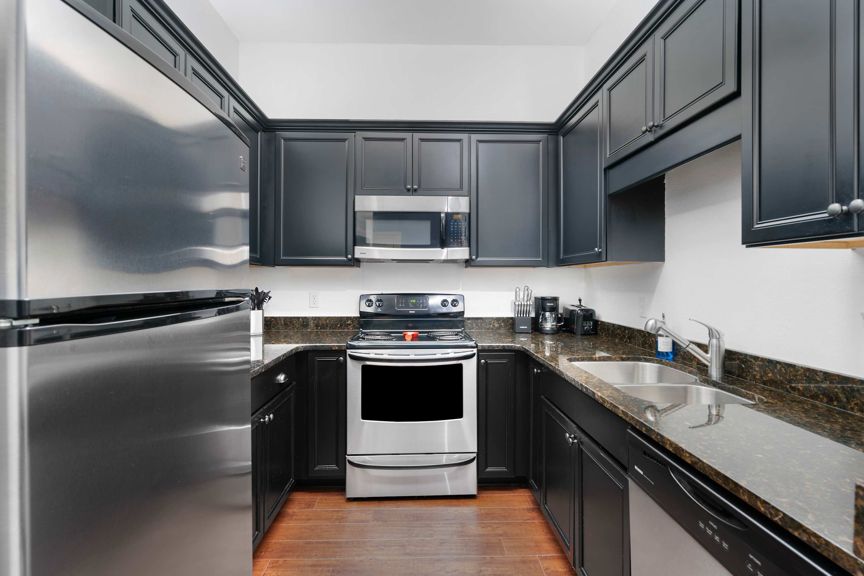 30A Inn Suites Studio King Suite 202 | Photo 2