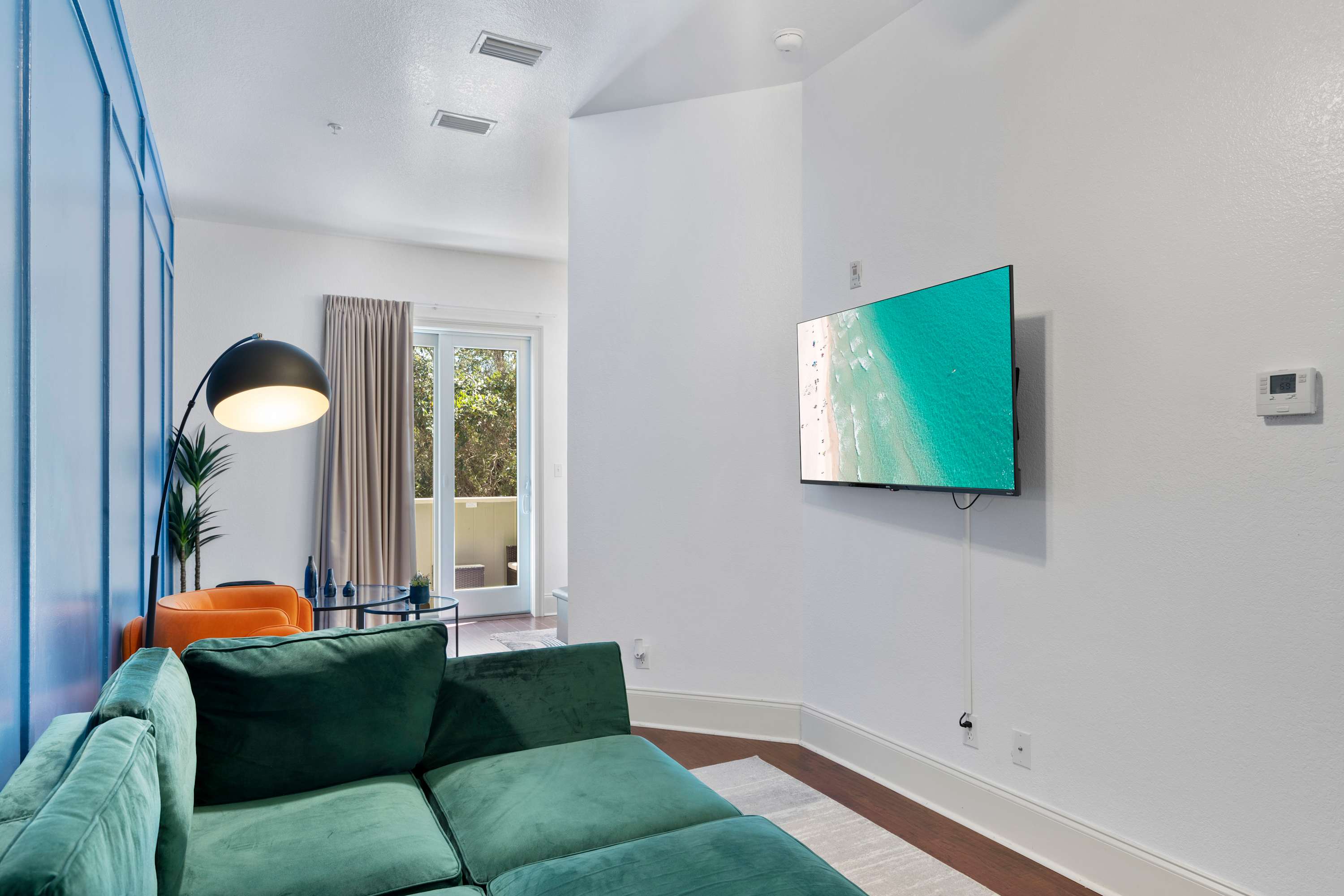 30A Inn Suites Studio King Suite 202 | Photo 4