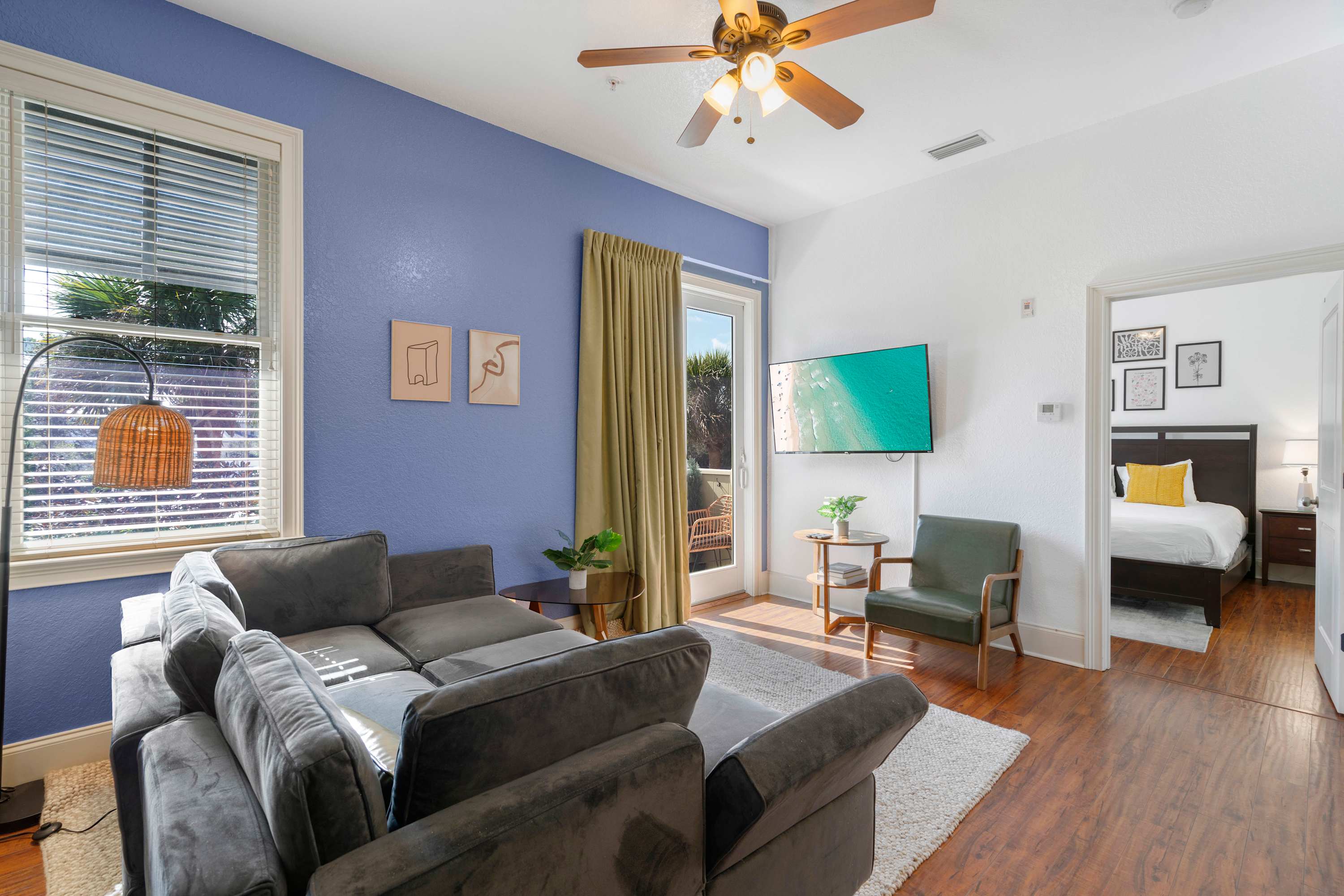 30A Inn Suites Signature King Suite 204