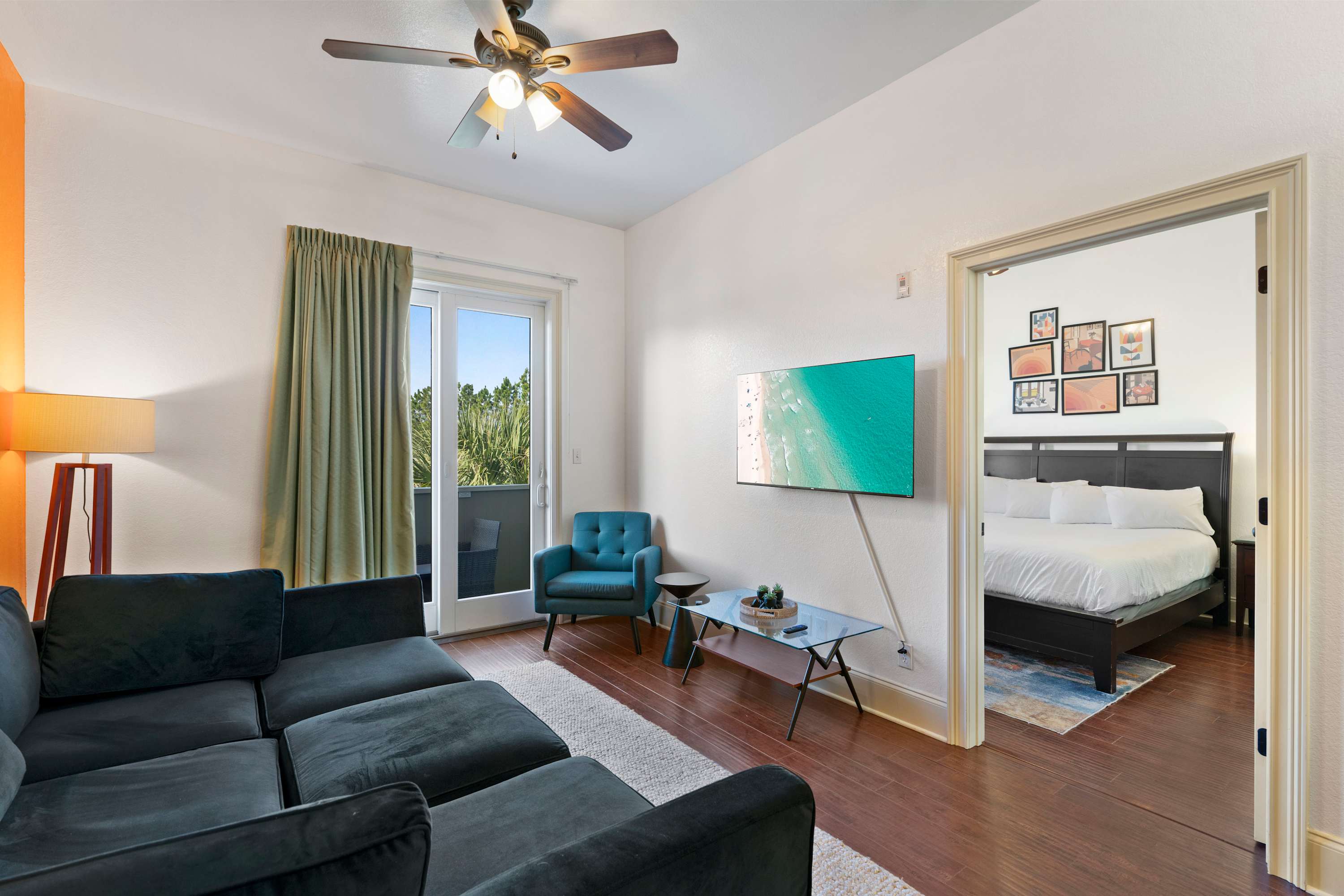 30A Inn Suites Signature King Suite 205