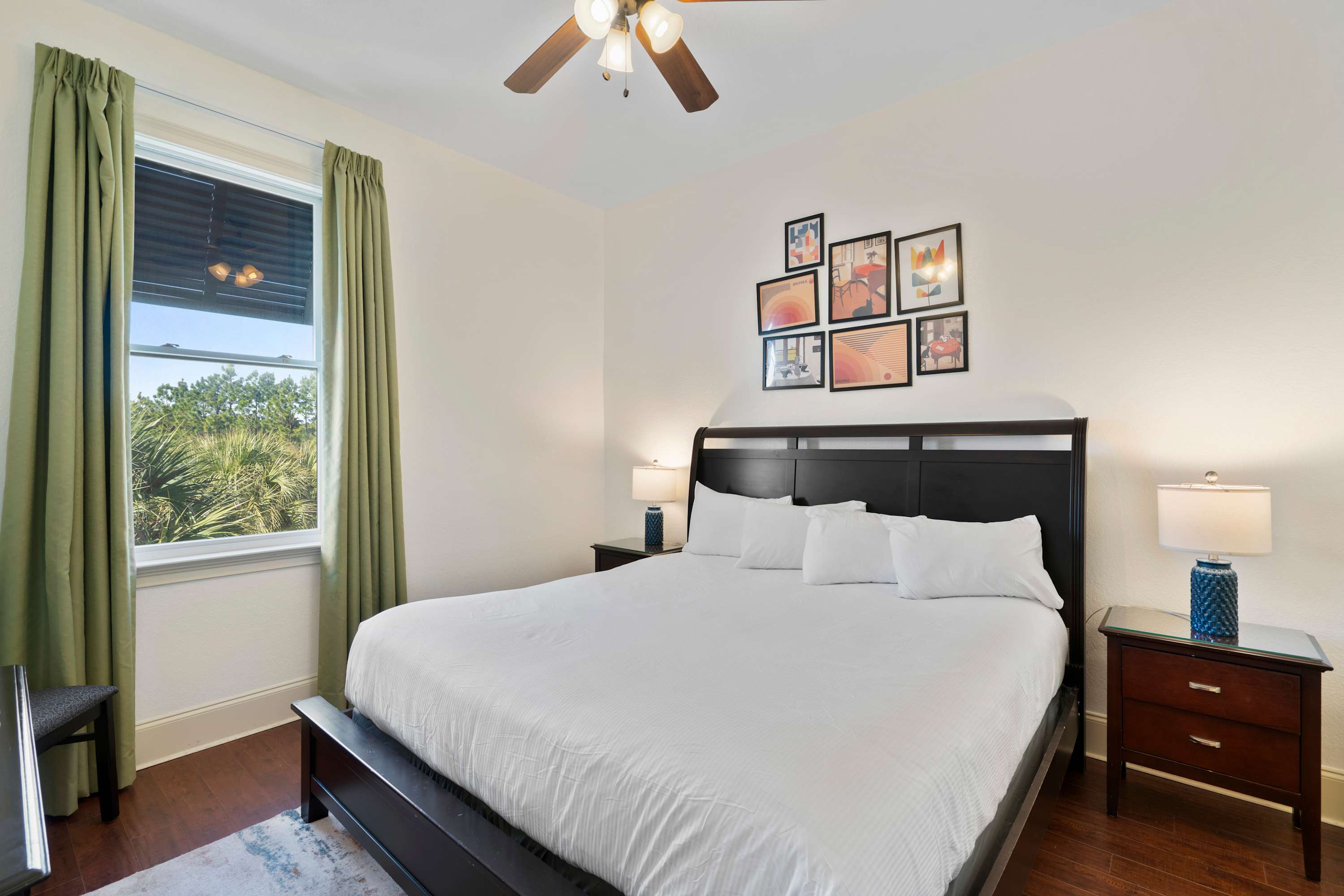 30A Inn Suites Signature King Suite 205 | Photo 7