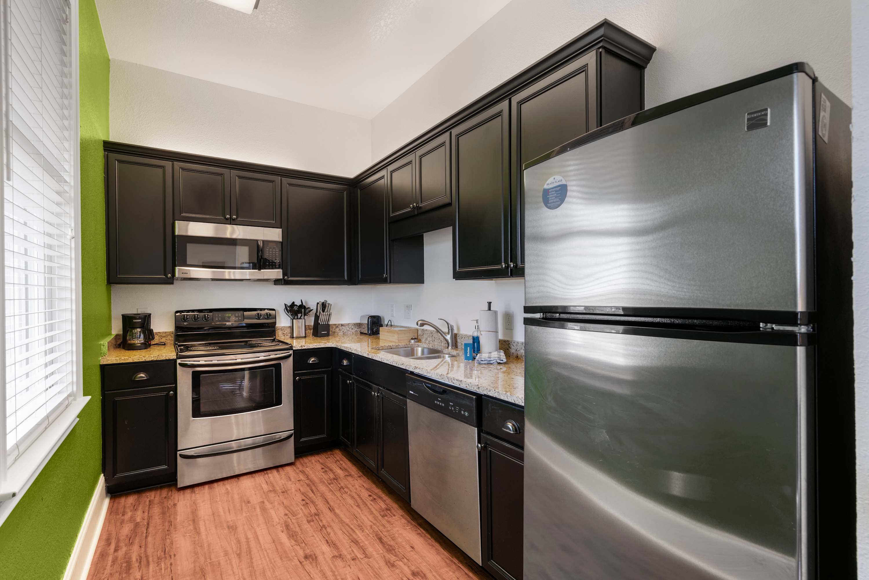 30A Inn Suites Signature King Suite 303 | Photo 5