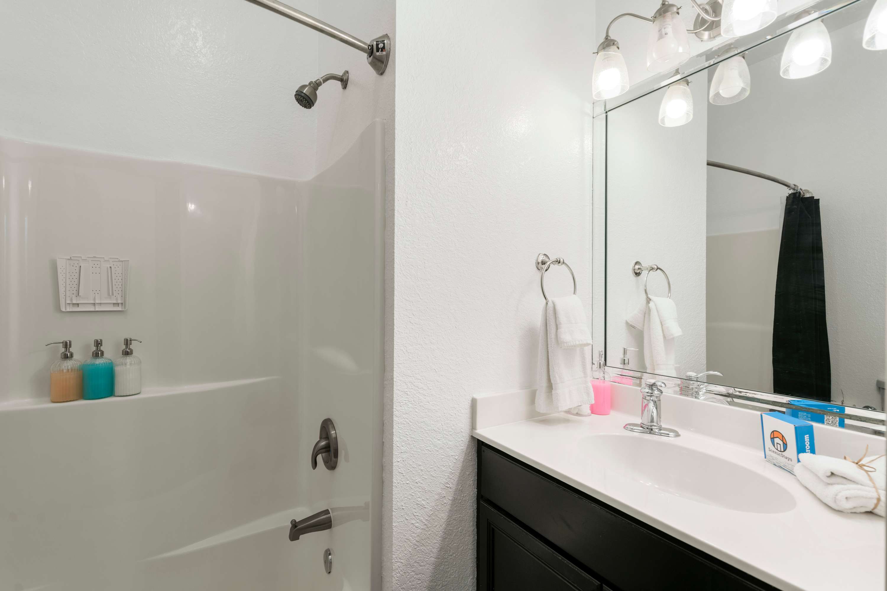 30A Inn Suites Signature King Suite 303 | Photo 9