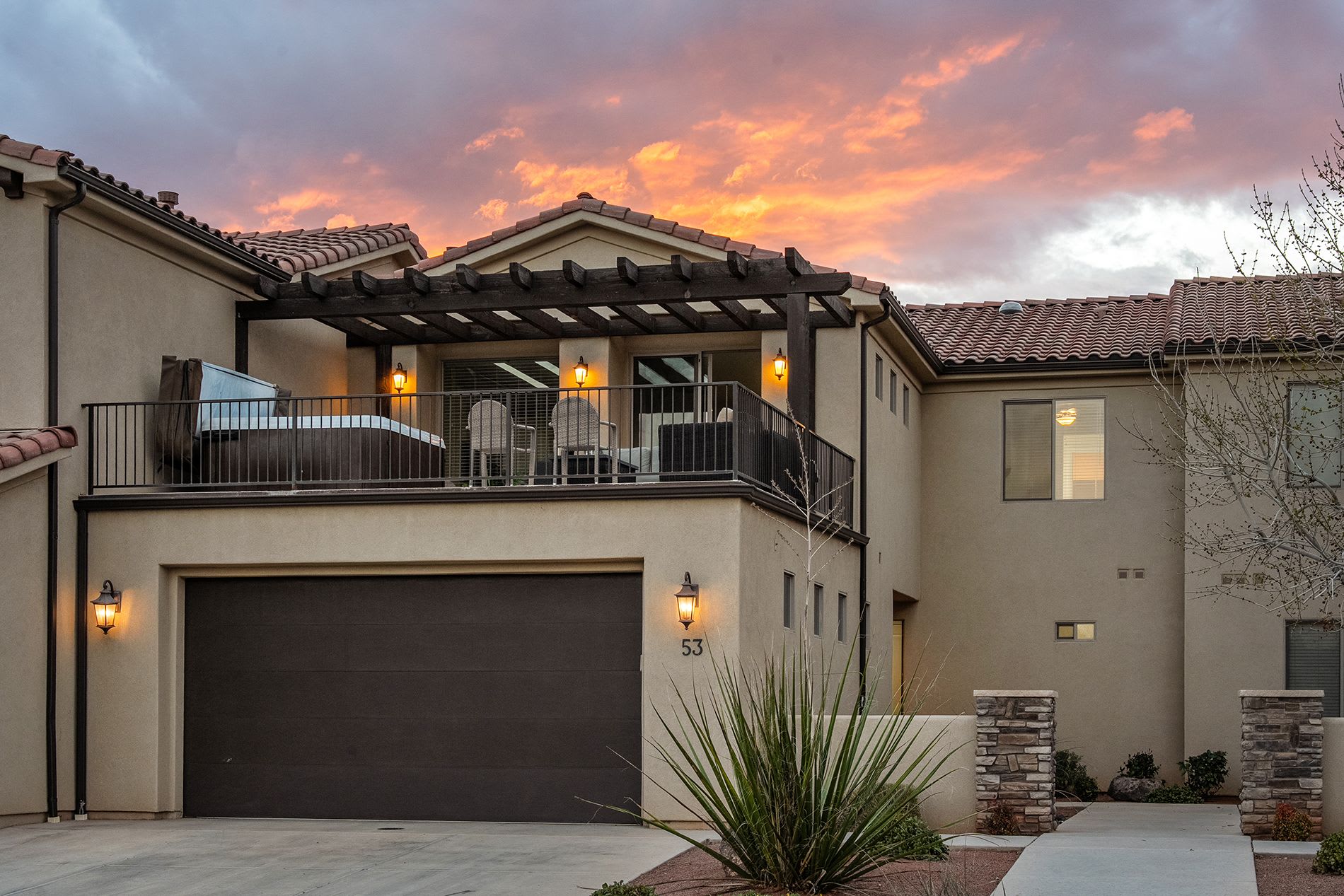 Rooftop hot tub patio with panoramic views