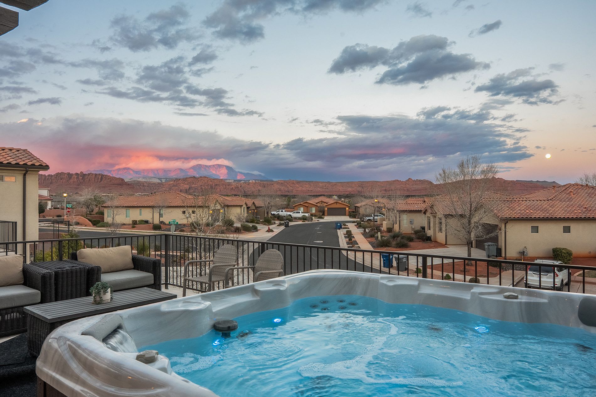 Private hot tub on balcony