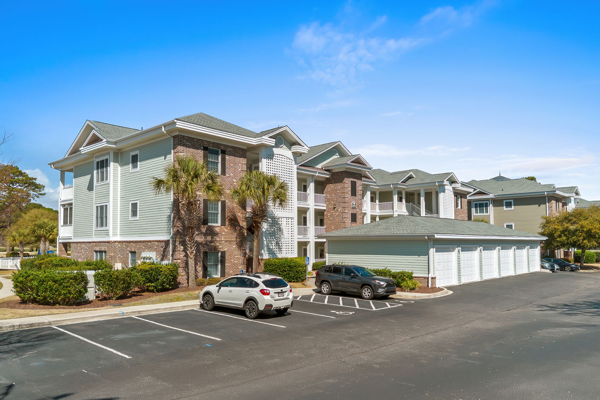 Magnolia Pointe 302 Pool View | Photo 40