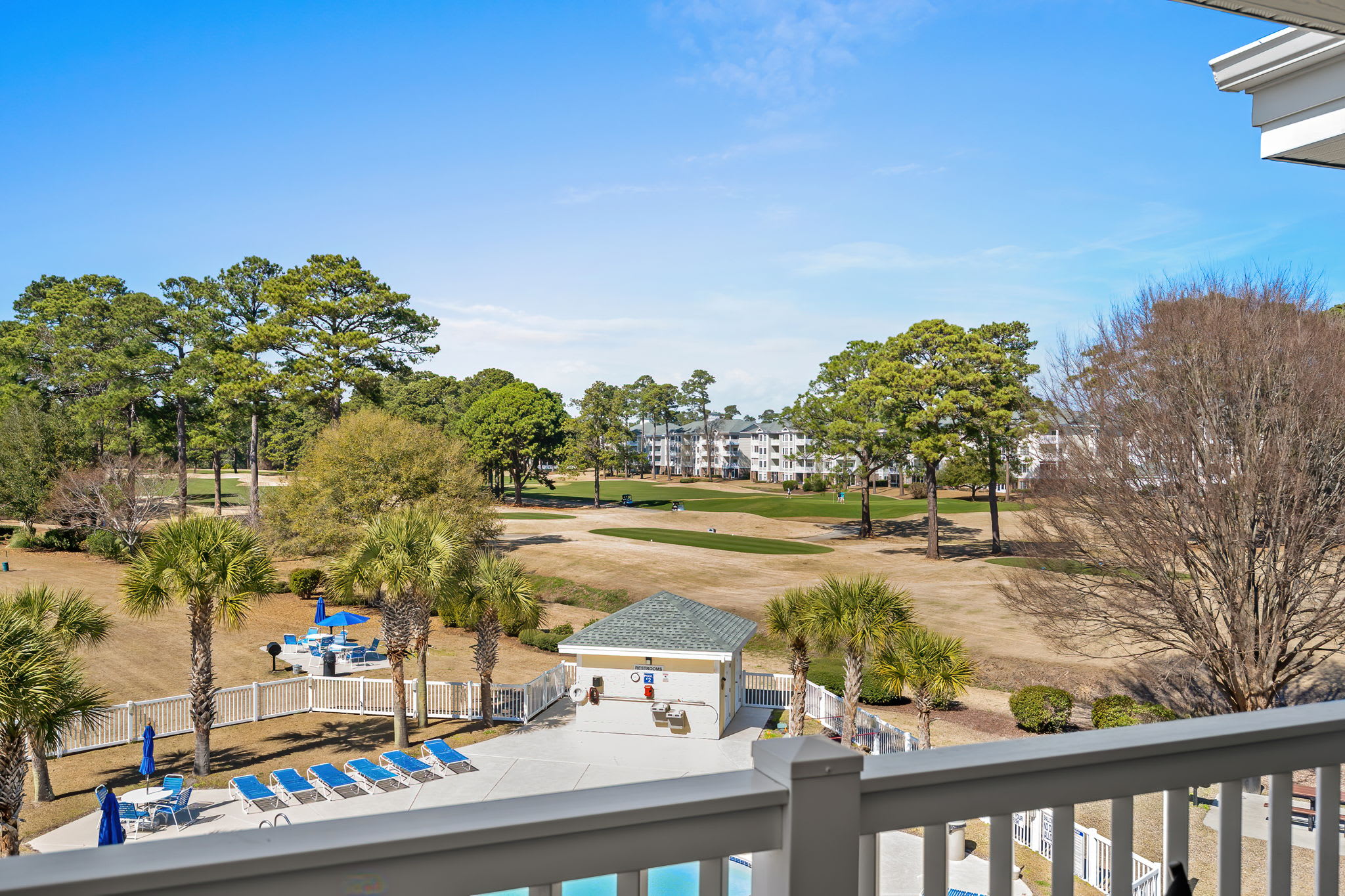 Magnolia Pointe 302 Pool View 2