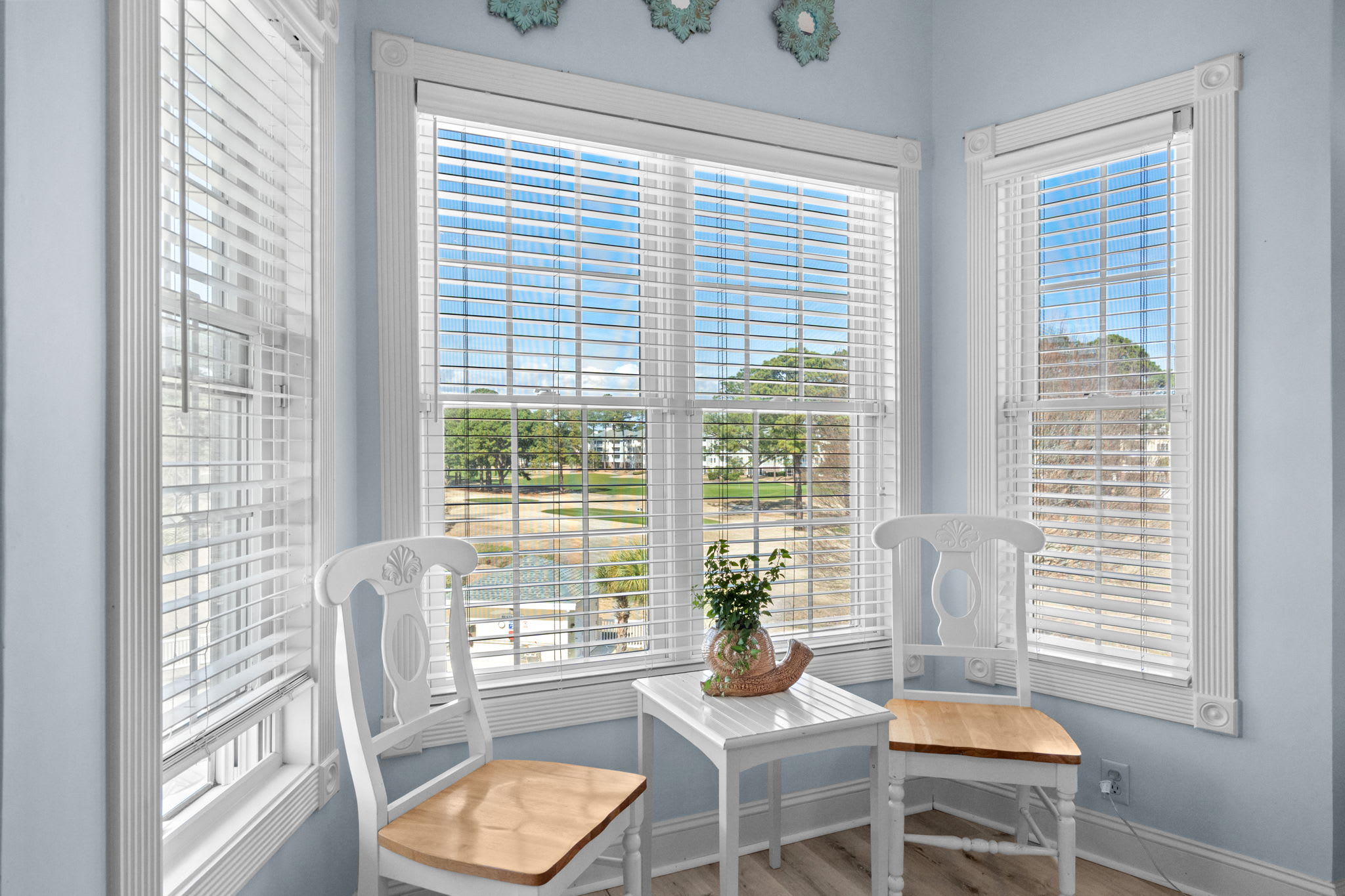 Magnolia Pointe 302 Pool View | Photo 18