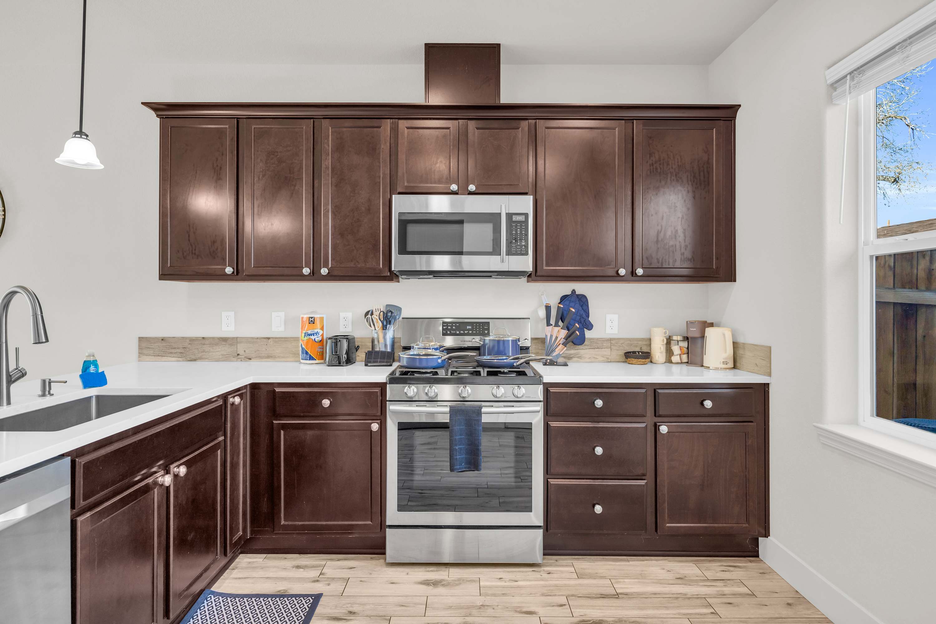 Solace Haven/2.5 Baths|3TVs/Sleeps 9 β Reno, NV β vacation rental