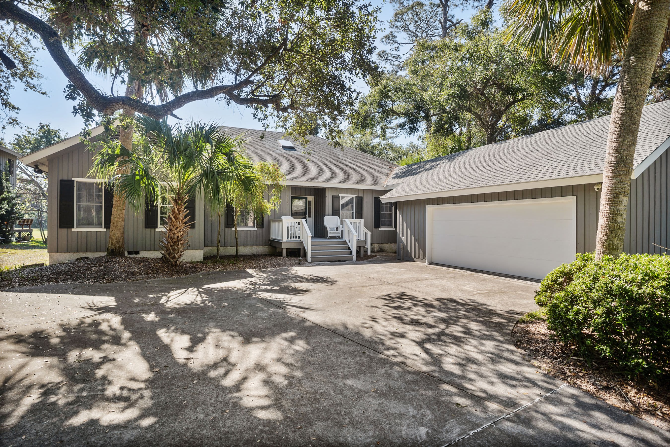 559 Remora Drive | Photo 6