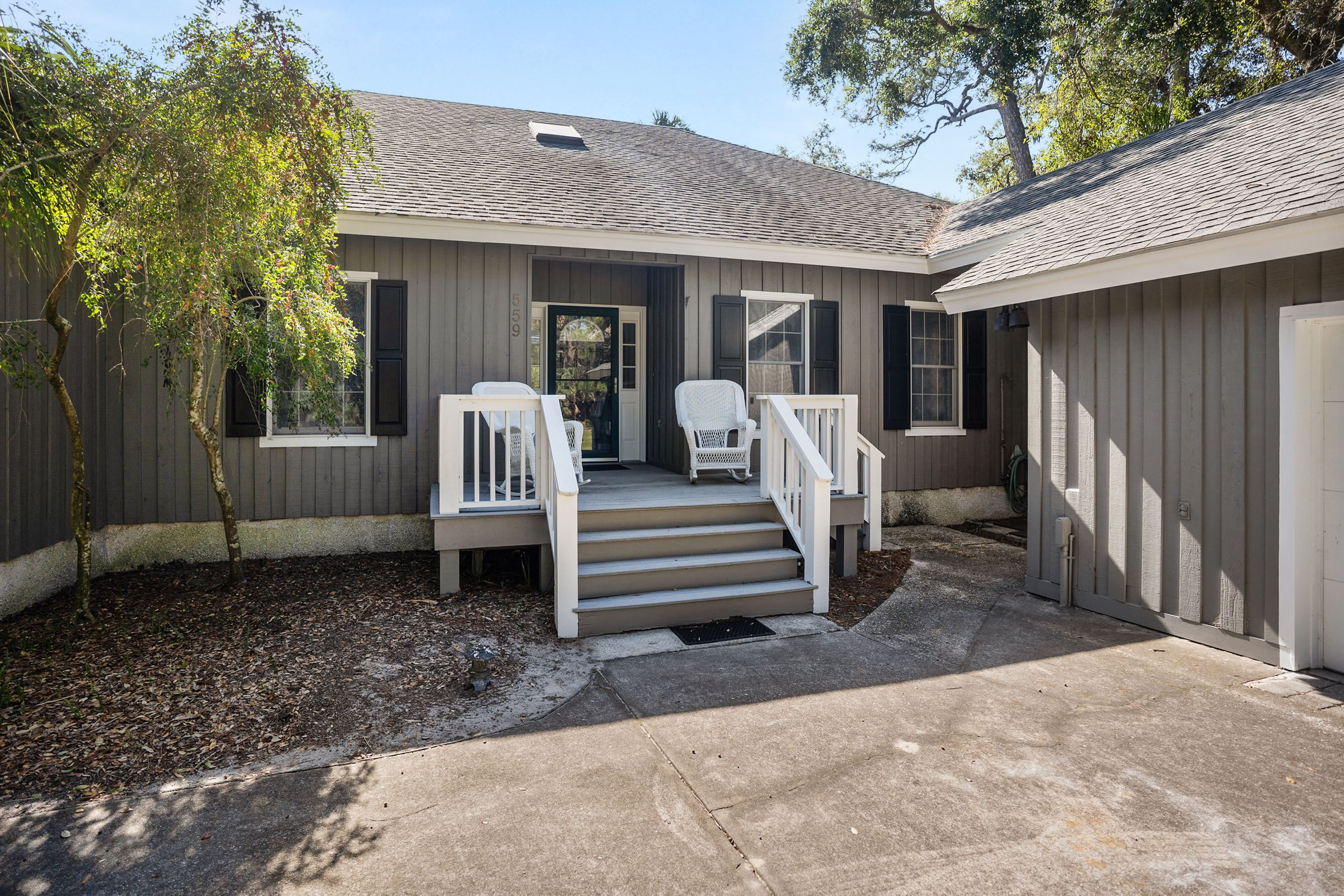 559 Remora Drive | Photo 7