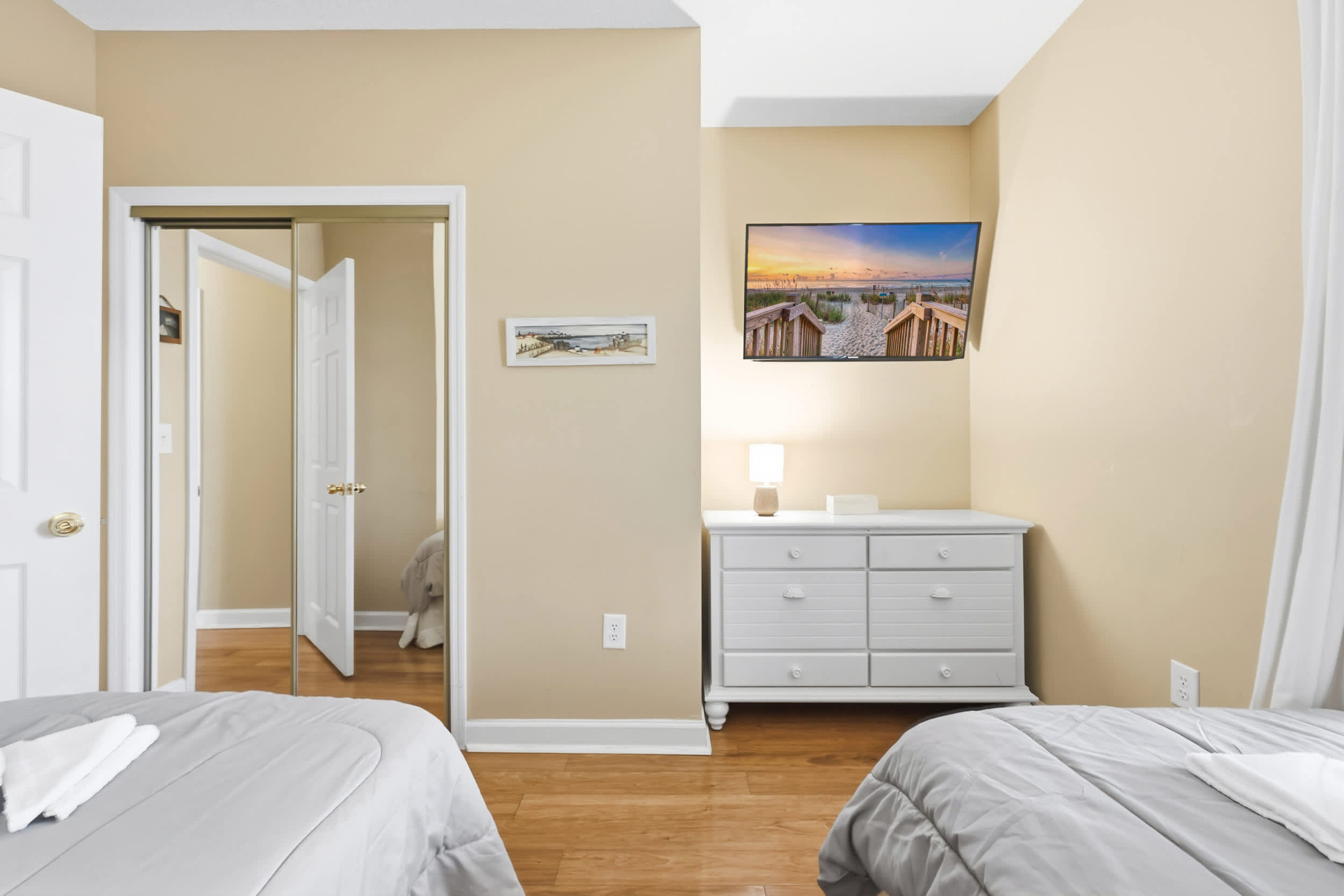 Sandy Tee Suite w Giant Pool Oasis Near Golf