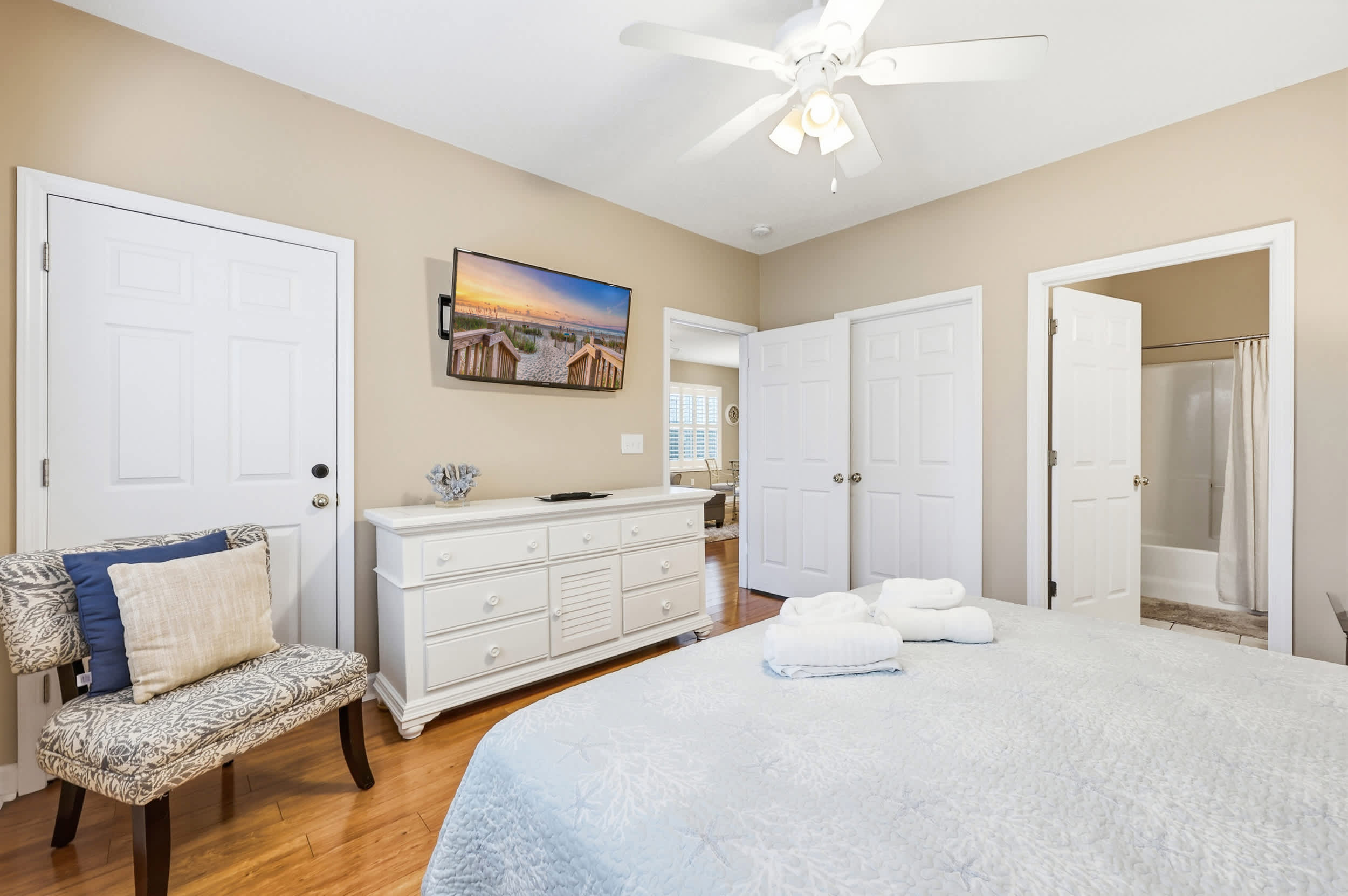 Sandy Tee Suite w Giant Pool Oasis Near Golf