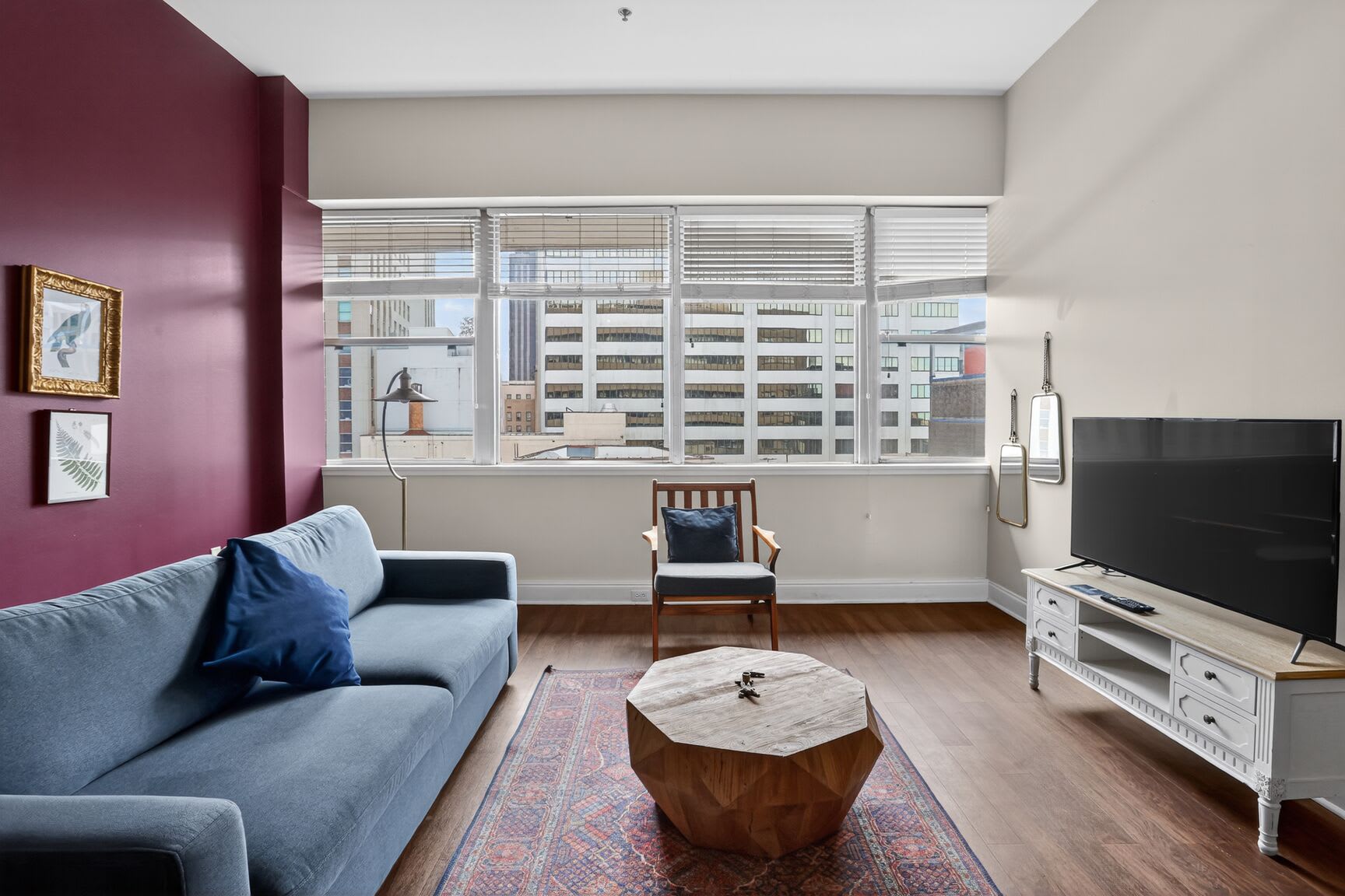 Roami At Duncan Plaza | 1br Sleep 4 - Louisiana