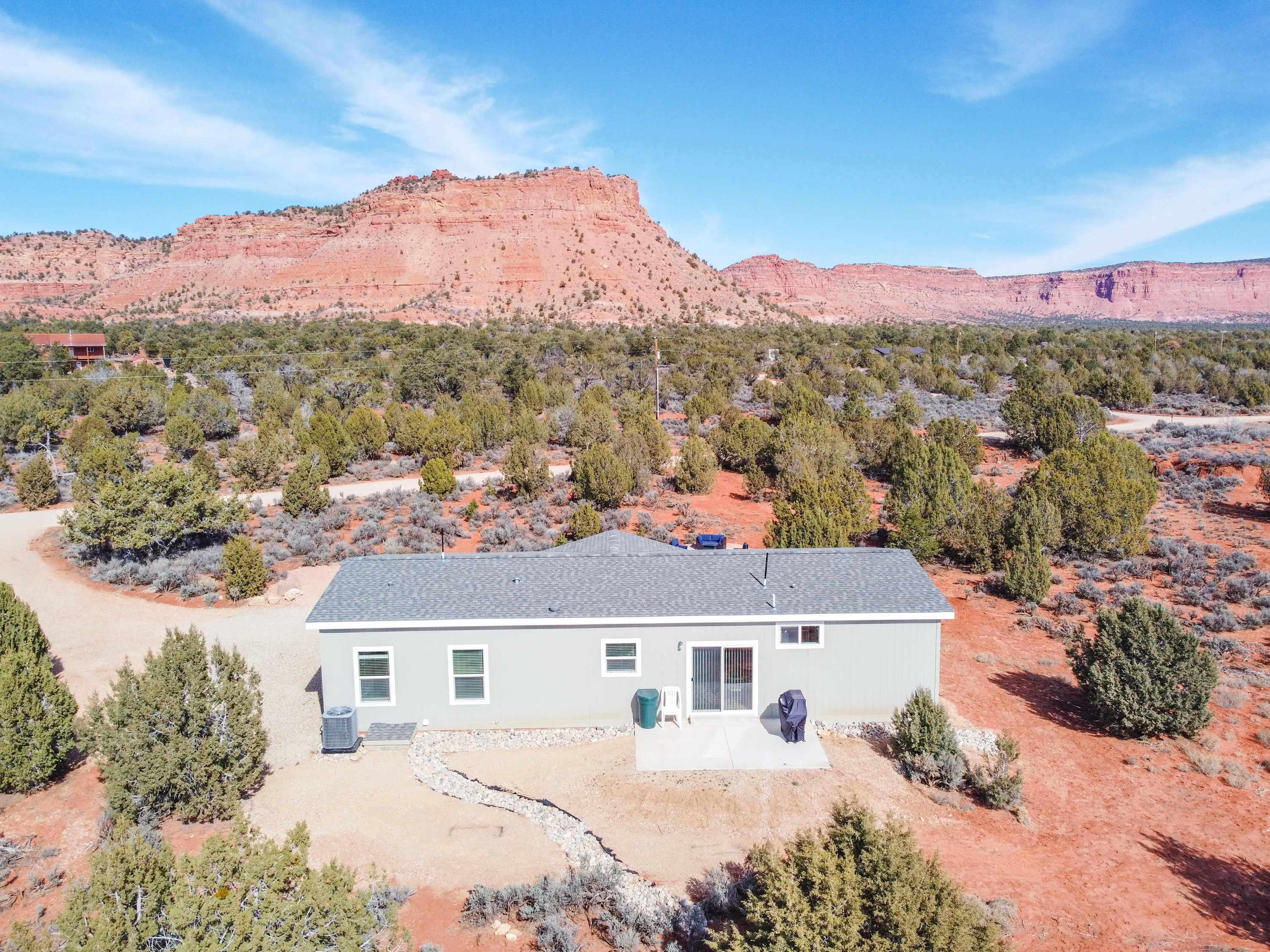 10 acres of seclusion near ATV and hiking trails-family home — Kanab, UT — vacation rental