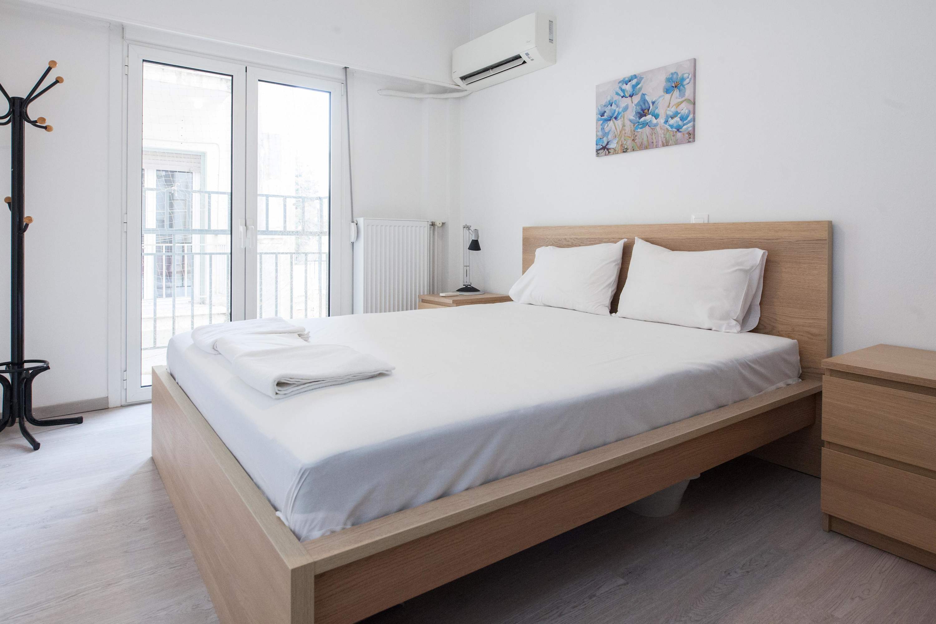Trendy Cozy 2 Bd Apt in Panormou Metro Station — holiday rental in Athens