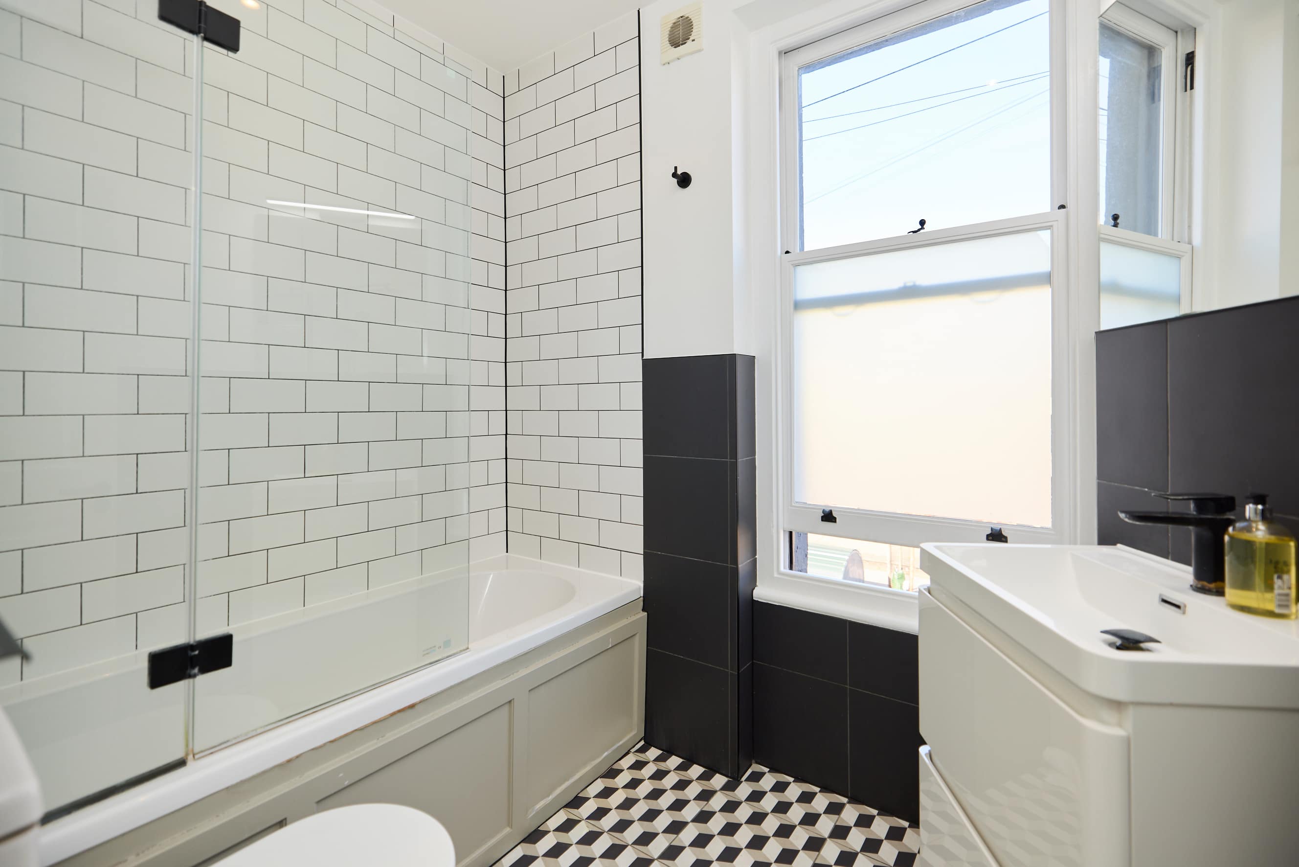 The Meeting House Duplex in Meeting House Lane 11 SE15 2UN - Property image 23 - VivreStays