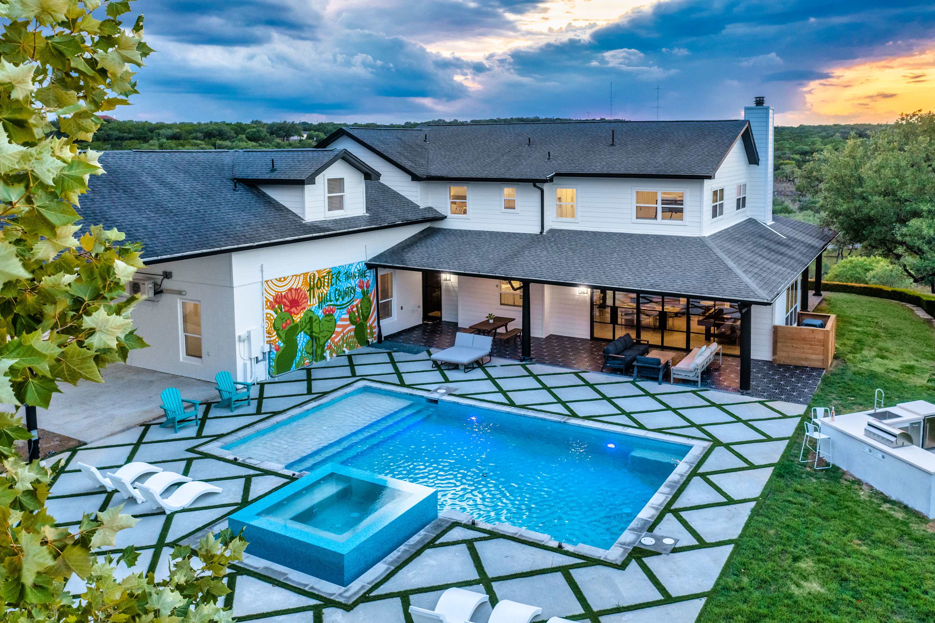Crown Jewel - Resort Style Pool & Sleeps 46 — Austin, TX — vacation rental