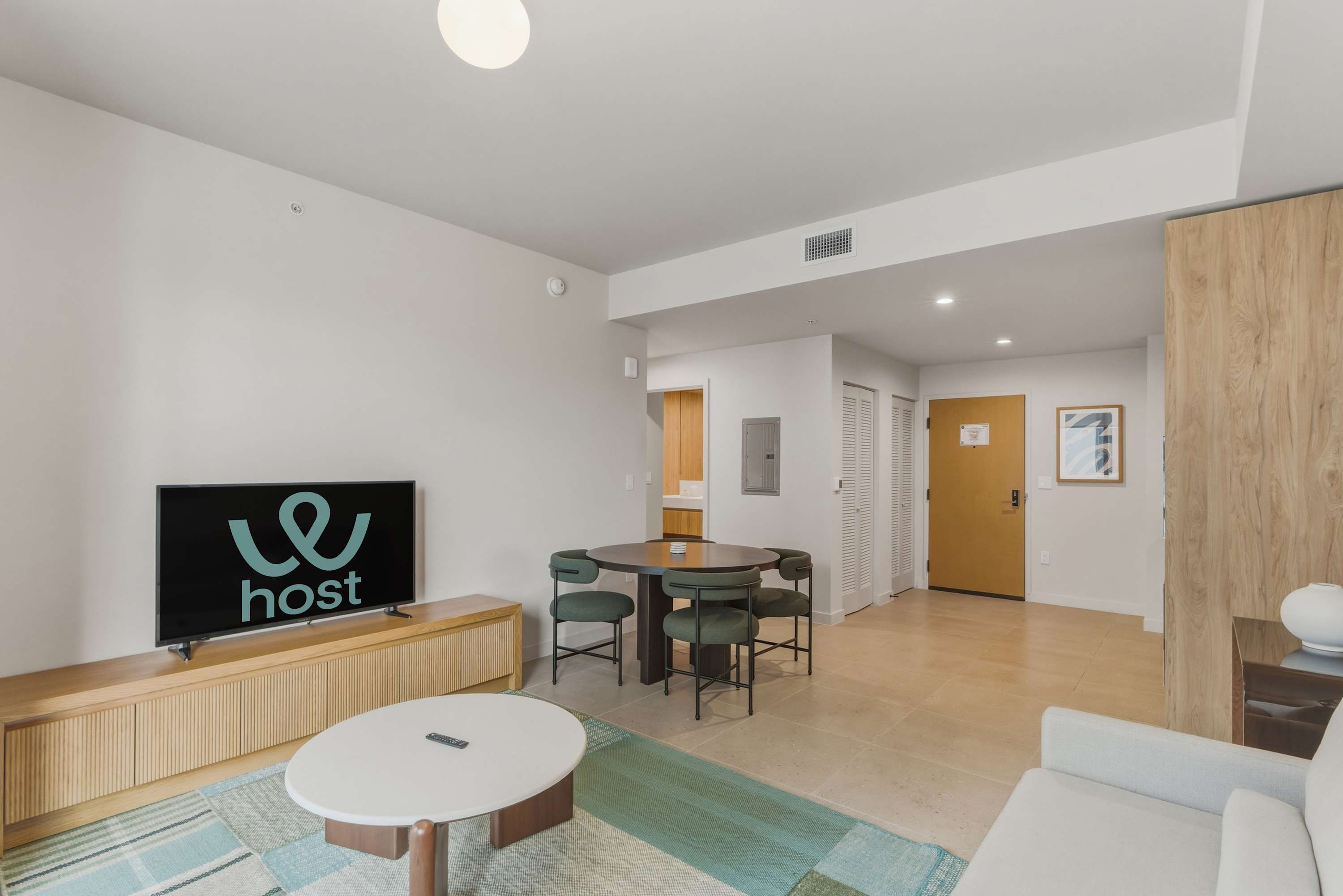 Luxe 1BR | FIFA Fan Fest | Skyline Pool