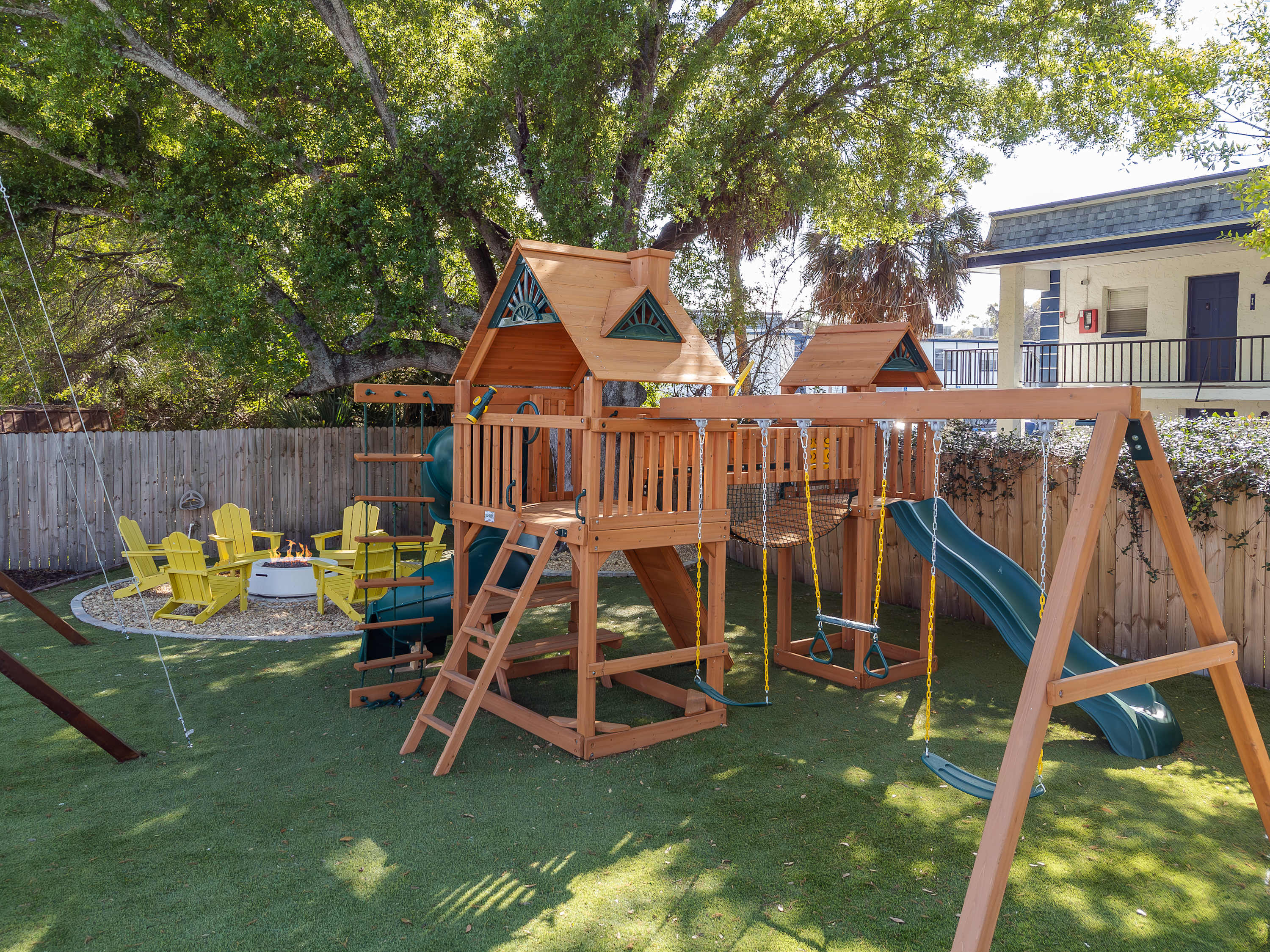 Heated Pool! Playground Mini Golf Sport Court