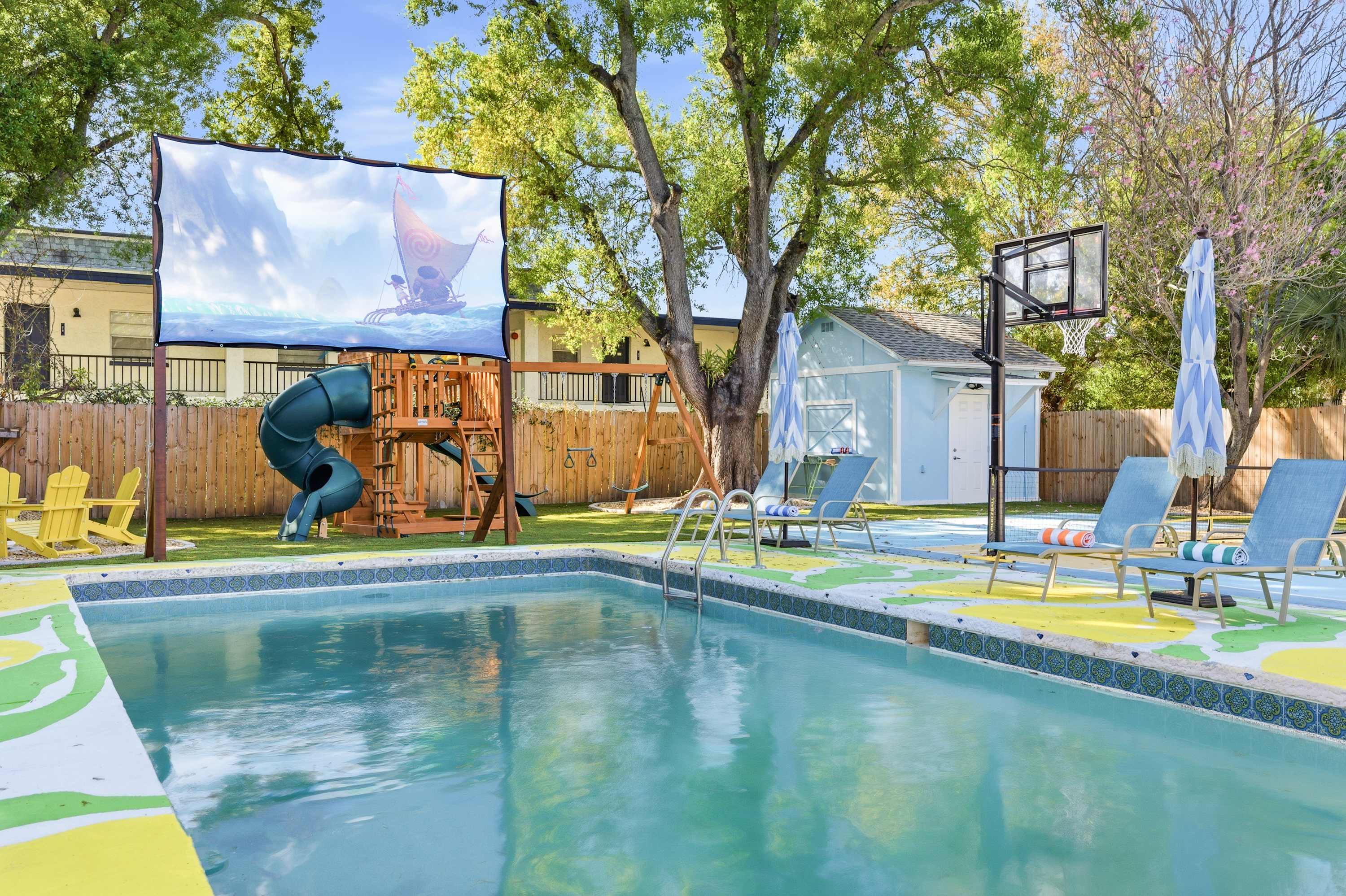 Heated Pool! Playground Mini Golf Sport Court