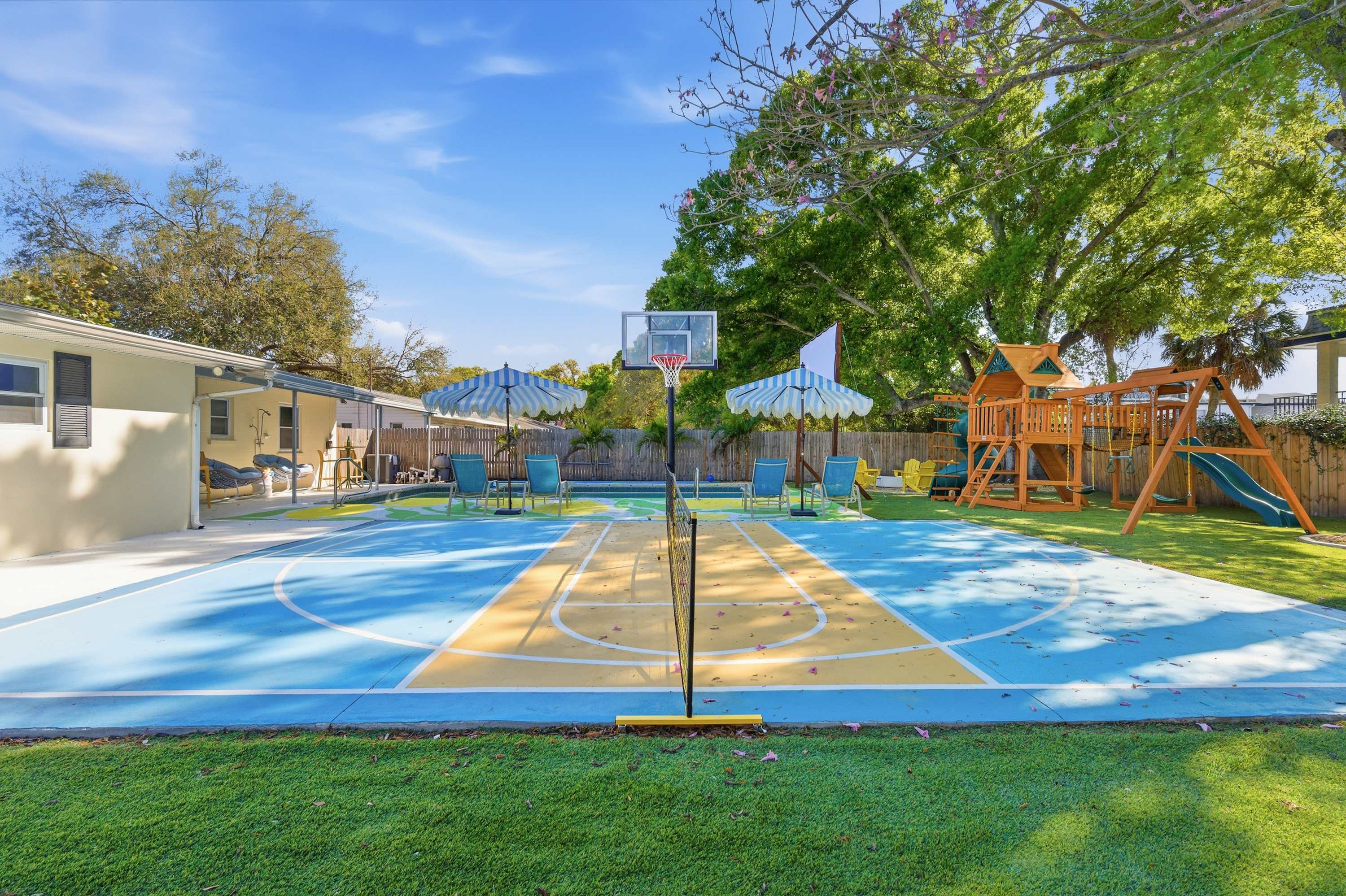 Heated Pool! Playground Mini Golf Sport Court