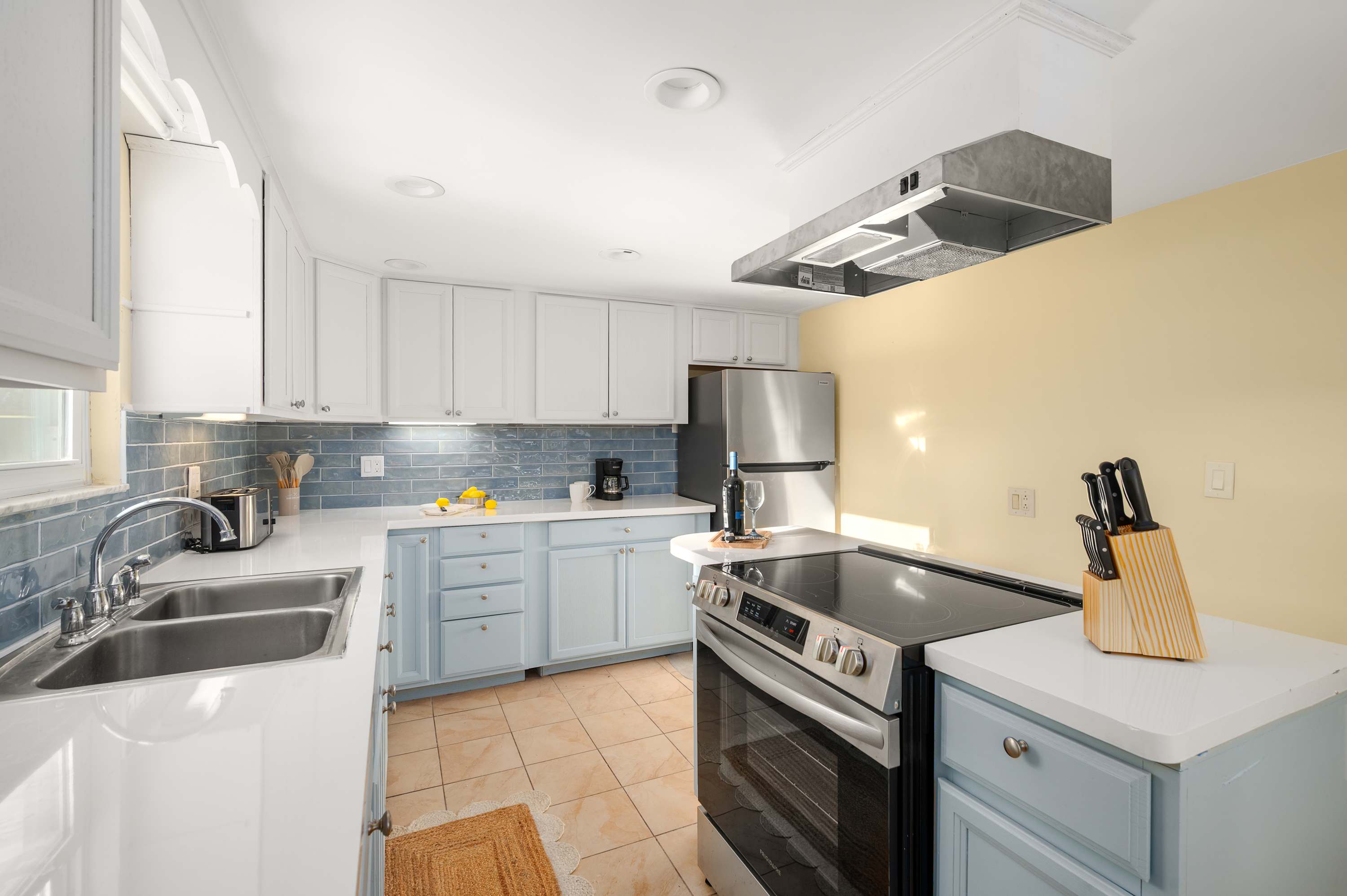 Heated Pool! Playground Mini Golf Sport Court