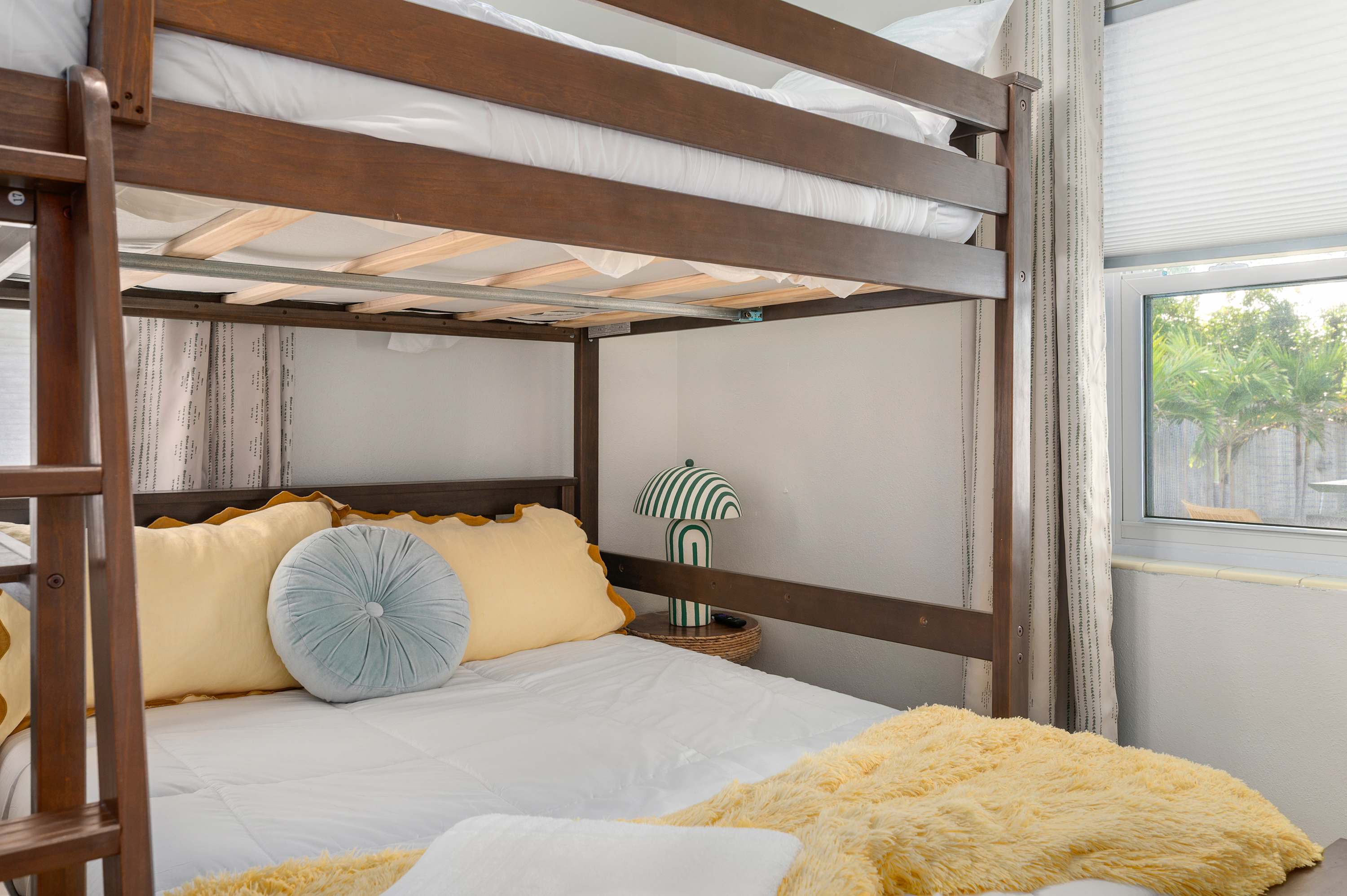 Heated Pool! Playground Mini Golf Sport Court