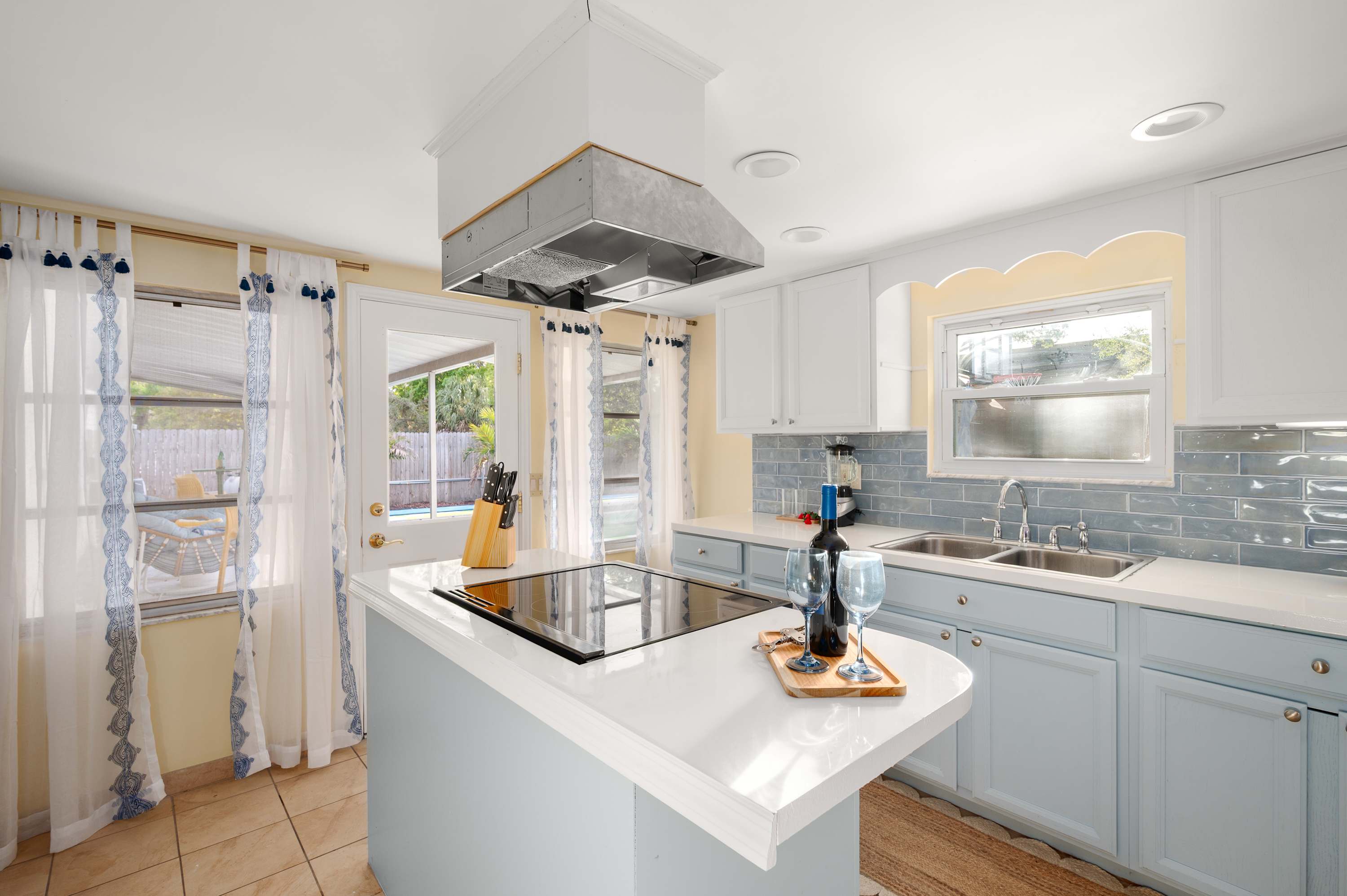 Heated Pool! Playground Mini Golf Sport Court