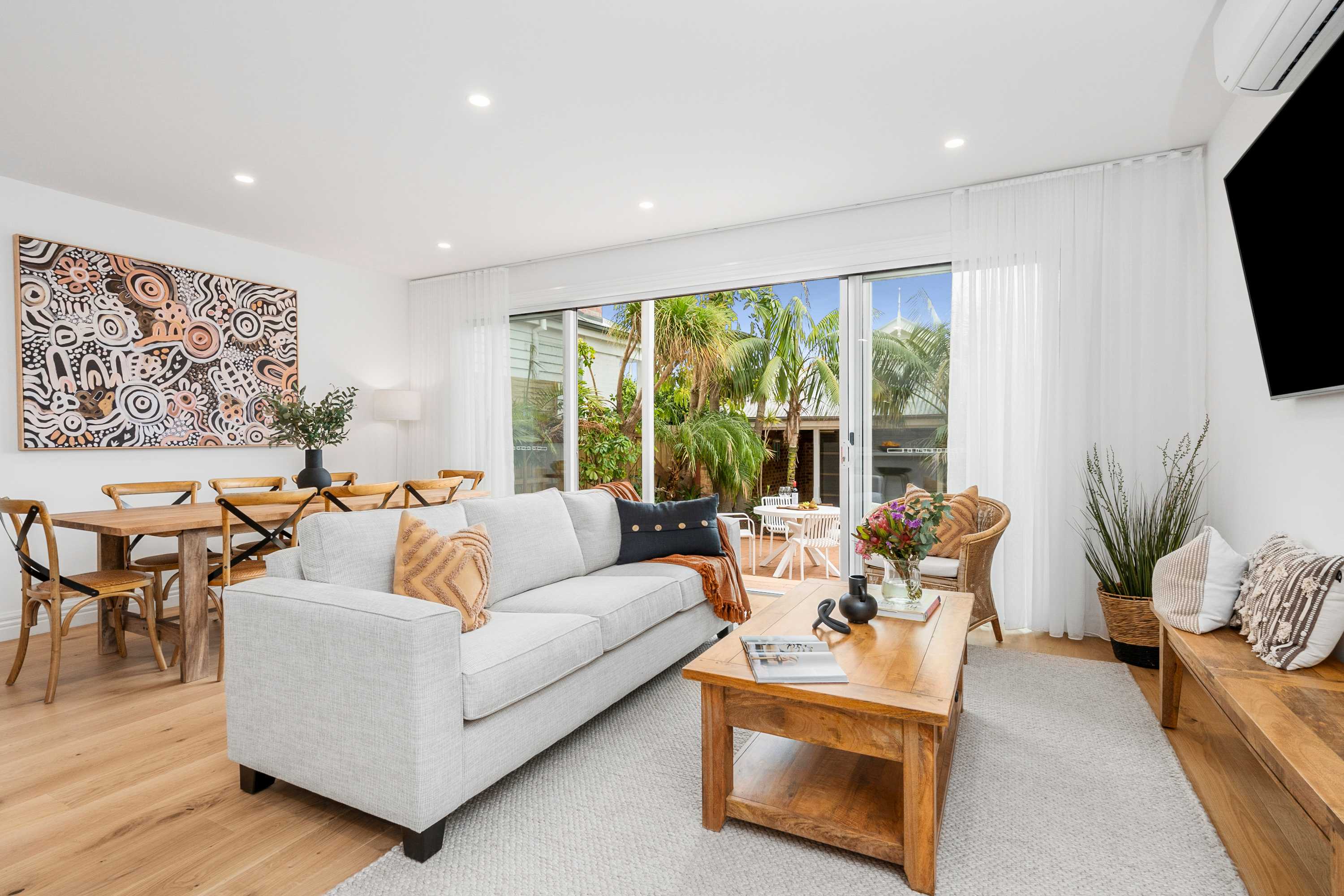 Bonnie Belle - Luxury Stay in Geelong CBD — Geelong, Victoria — vacation rental