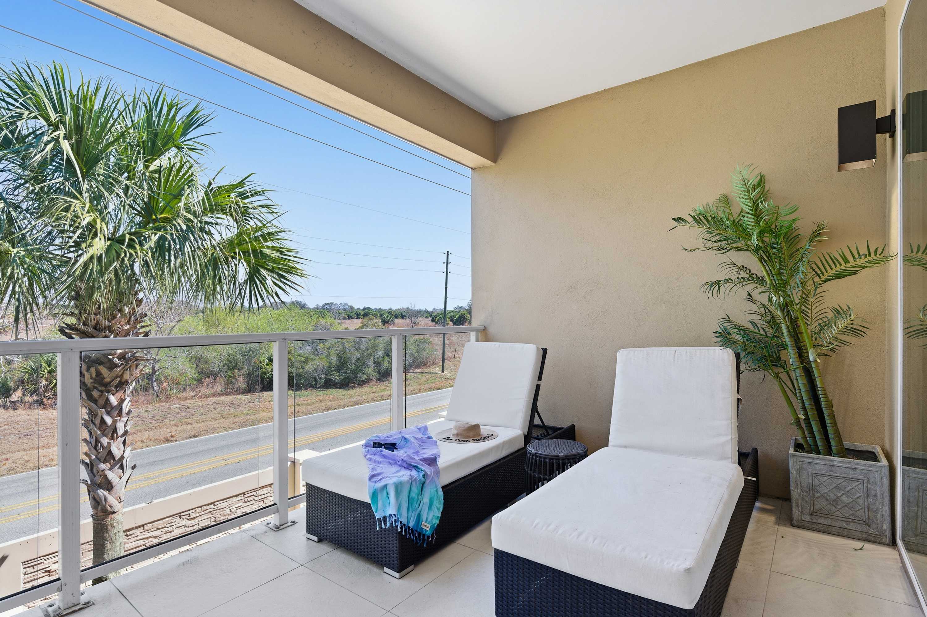 4 BR Home w Resort Amenities  3 MI to Disney