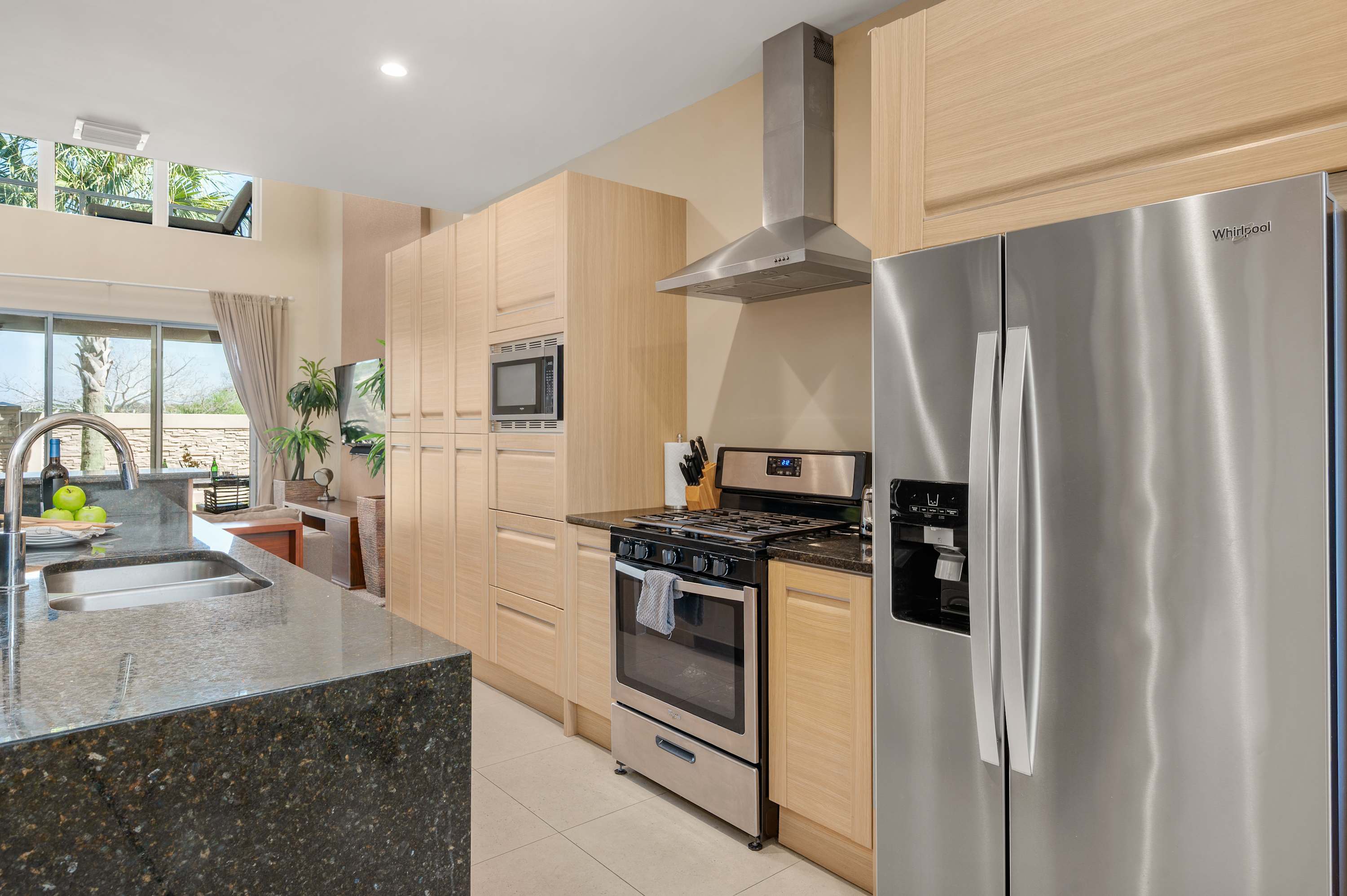 4 BR Home w Resort Amenities  3 MI to Disney