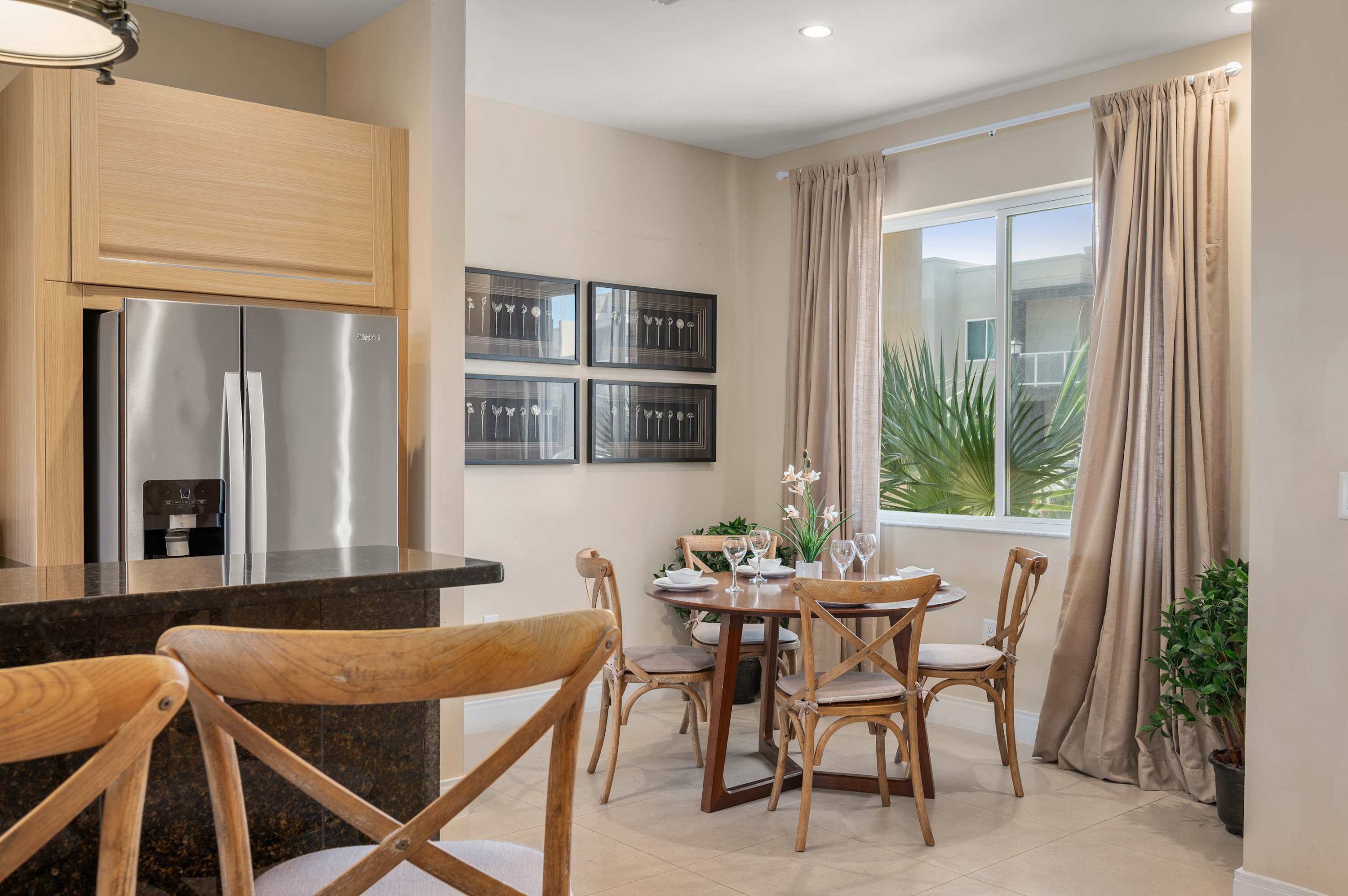 4 BR Home w Resort Amenities  3 MI to Disney