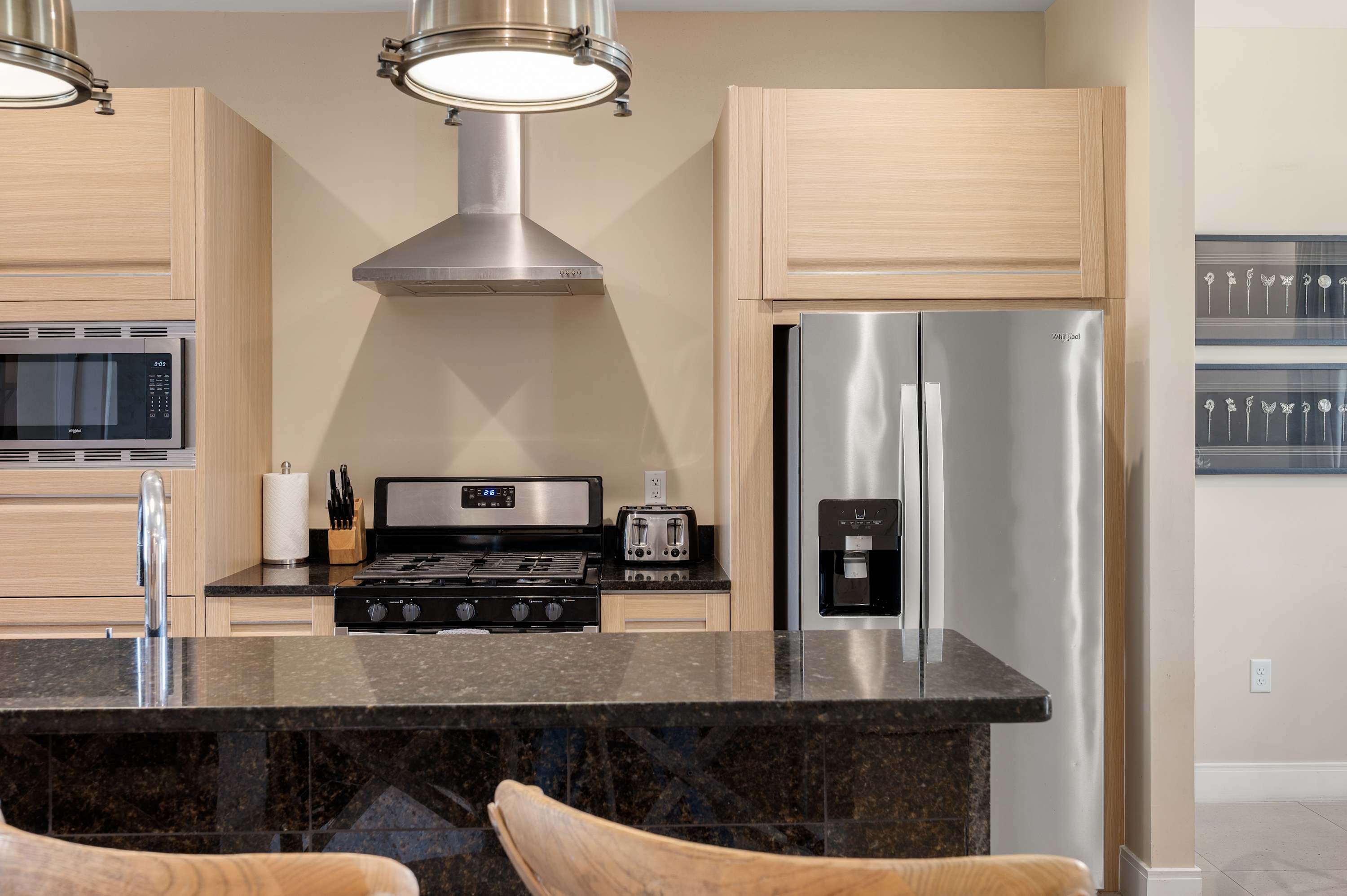 4 BR Home w Resort Amenities  3 MI to Disney