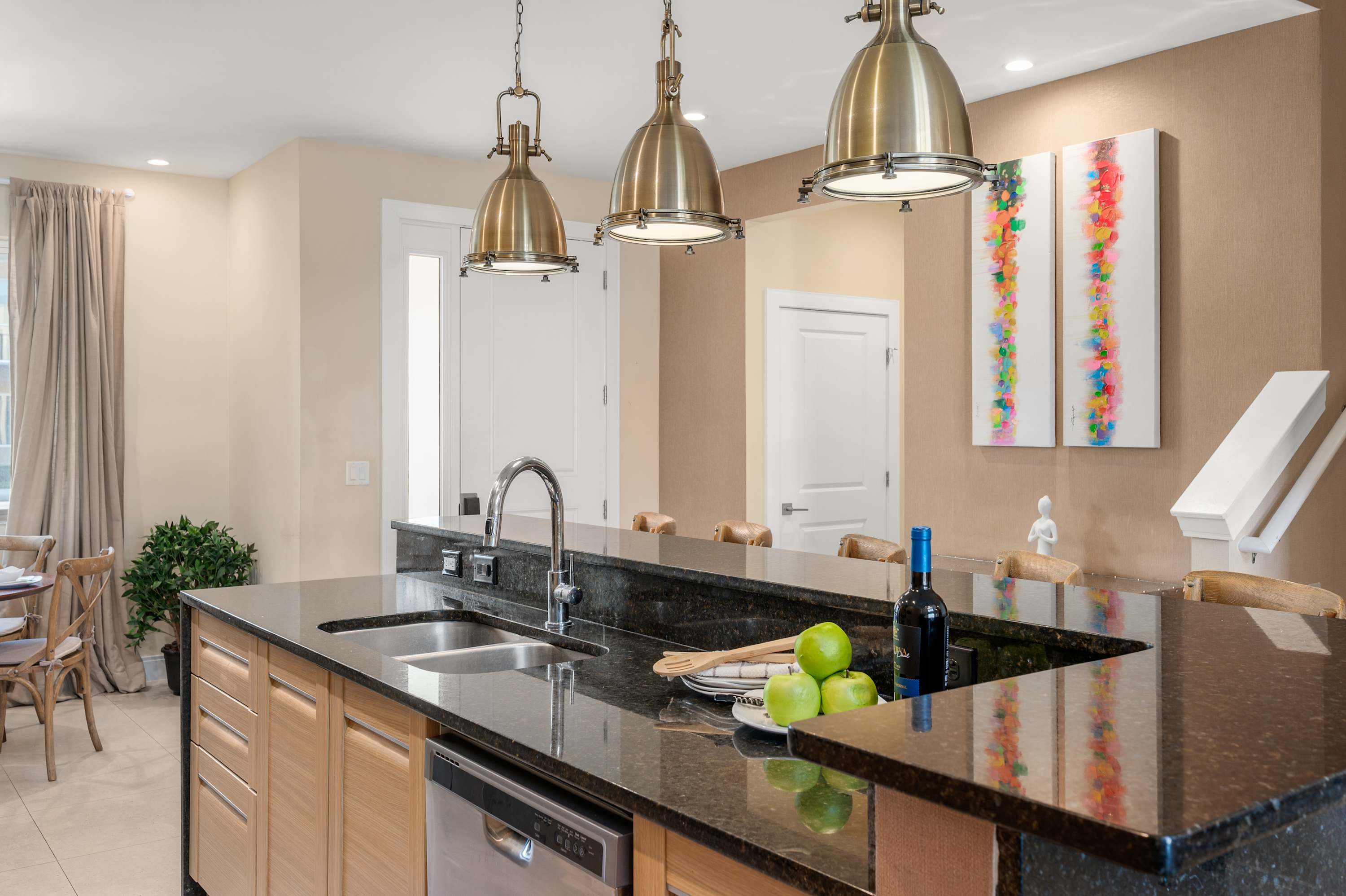 4 BR Home w Resort Amenities  3 MI to Disney