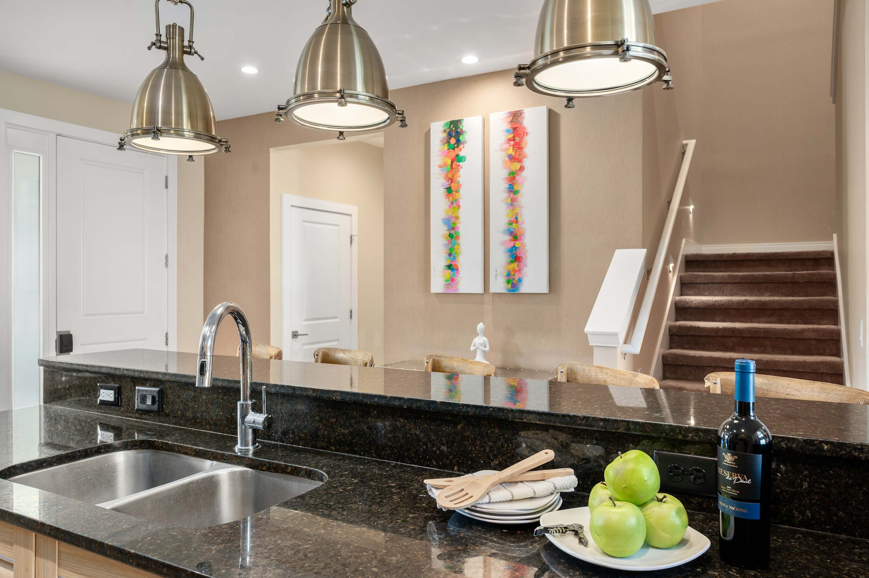 4 BR Home w Resort Amenities  3 MI to Disney