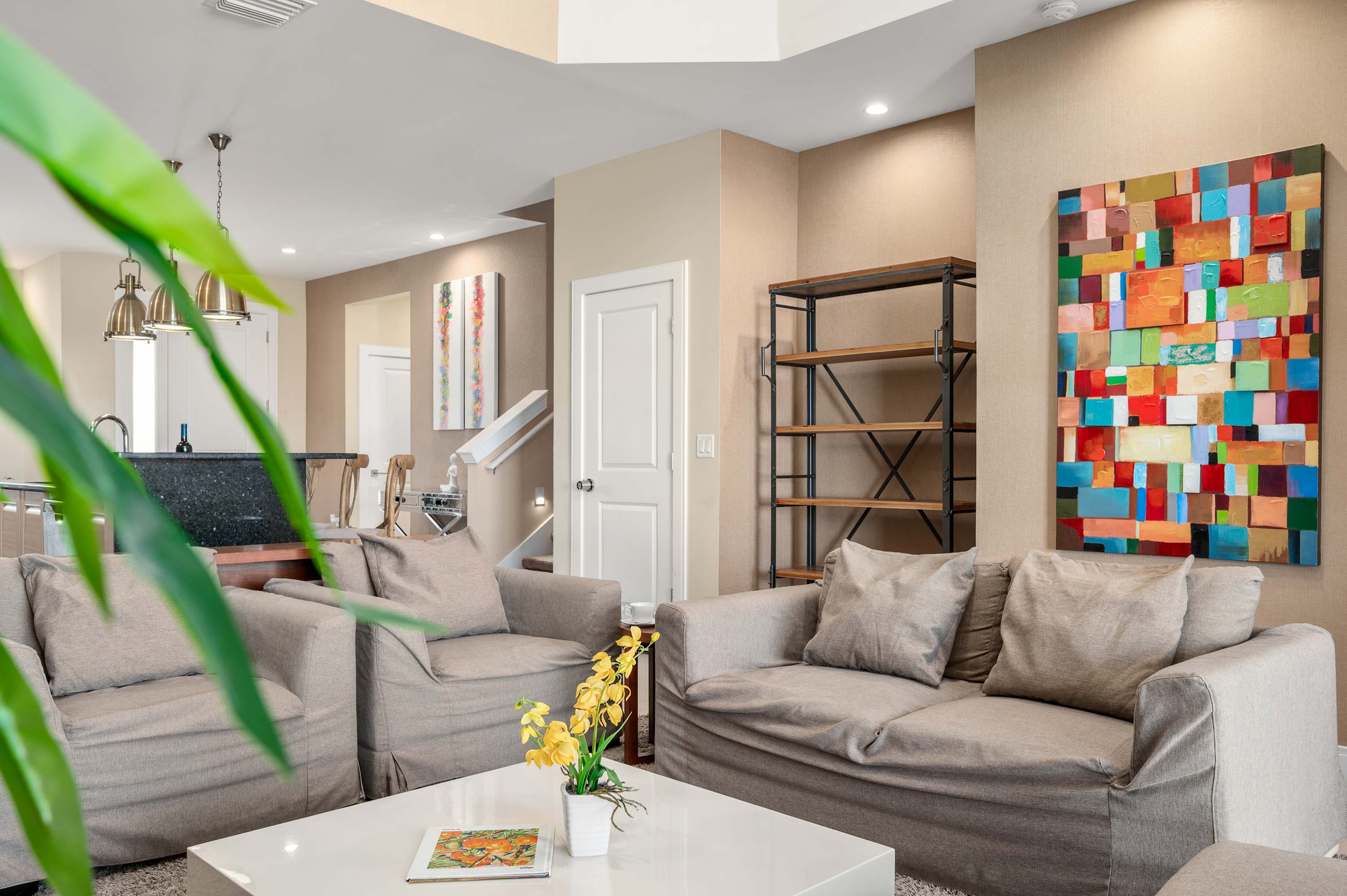 4 BR Home w Resort Amenities  3 MI to Disney