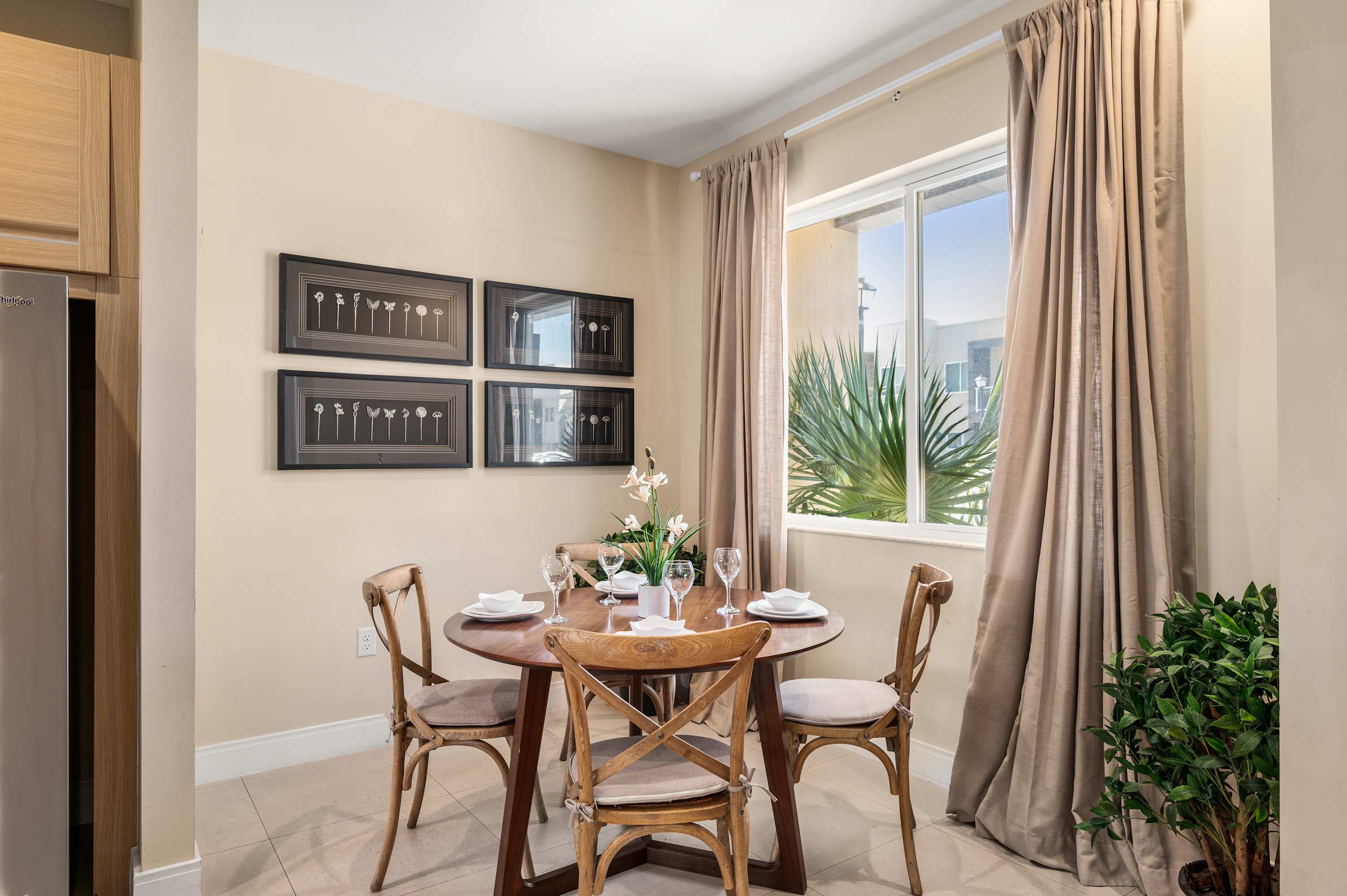 4 BR Home w Resort Amenities  3 MI to Disney