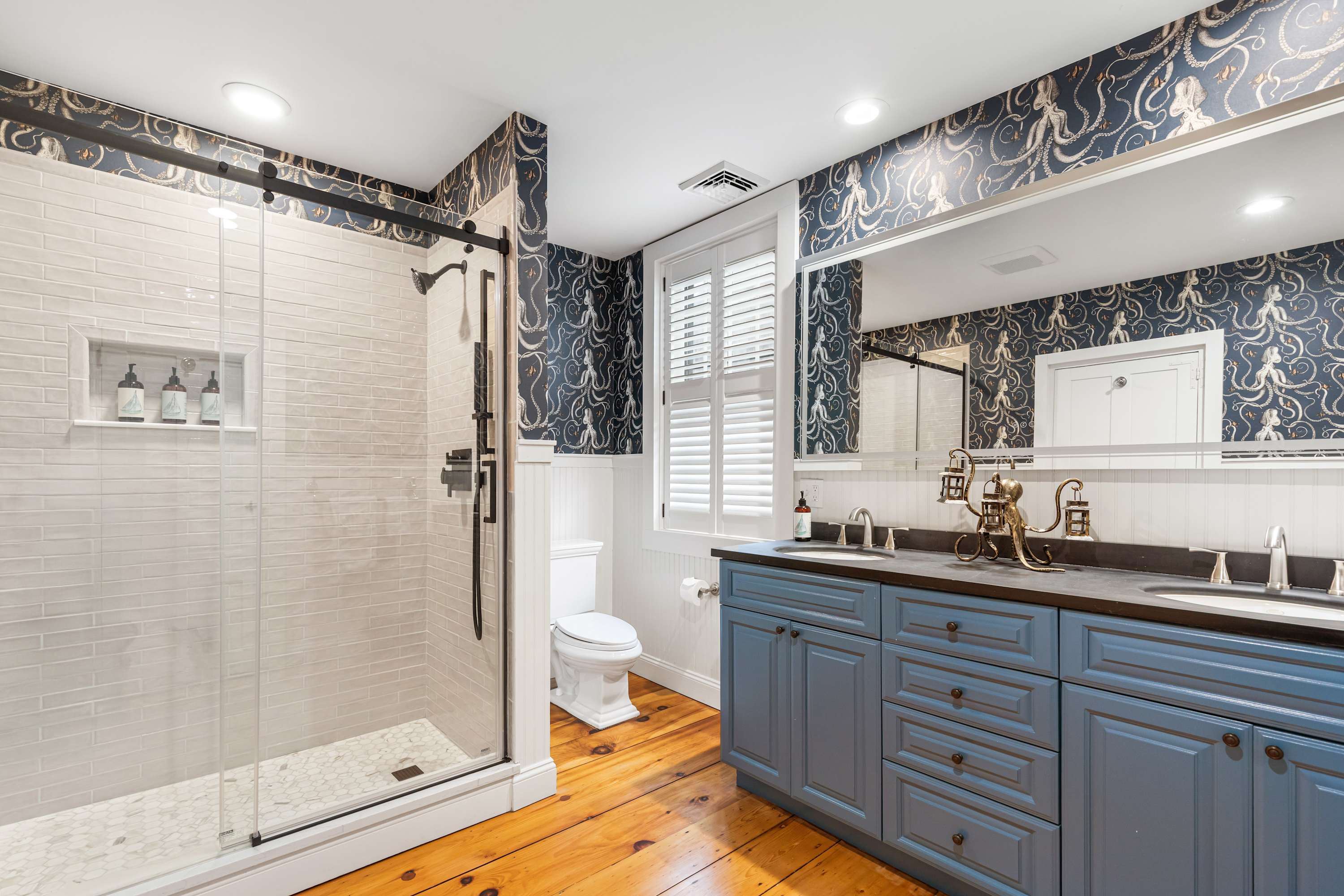 Regatta Suite At The Royce — Refined Newport Charm - Newport