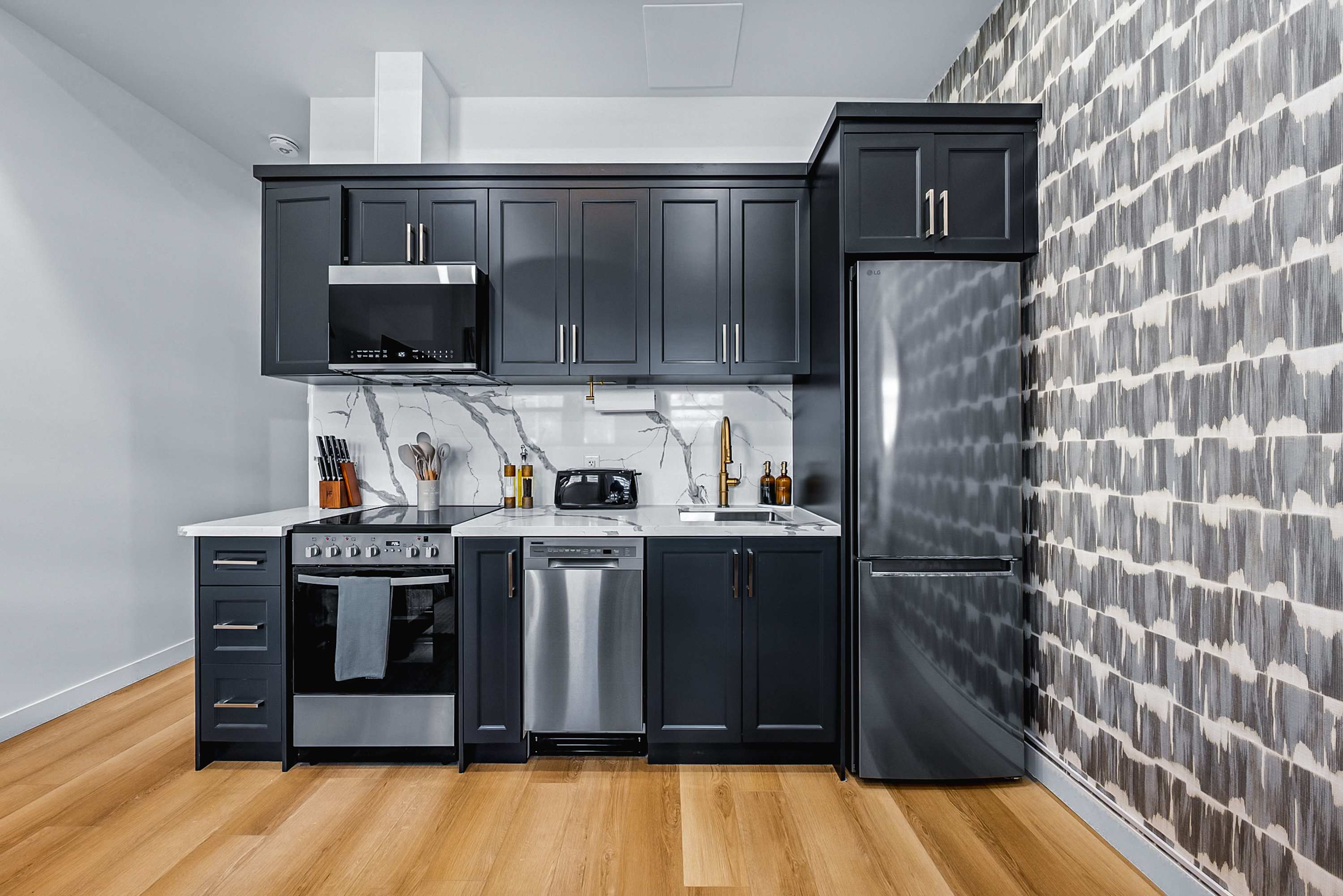 Everything you need to cook, dine, and enjoy.