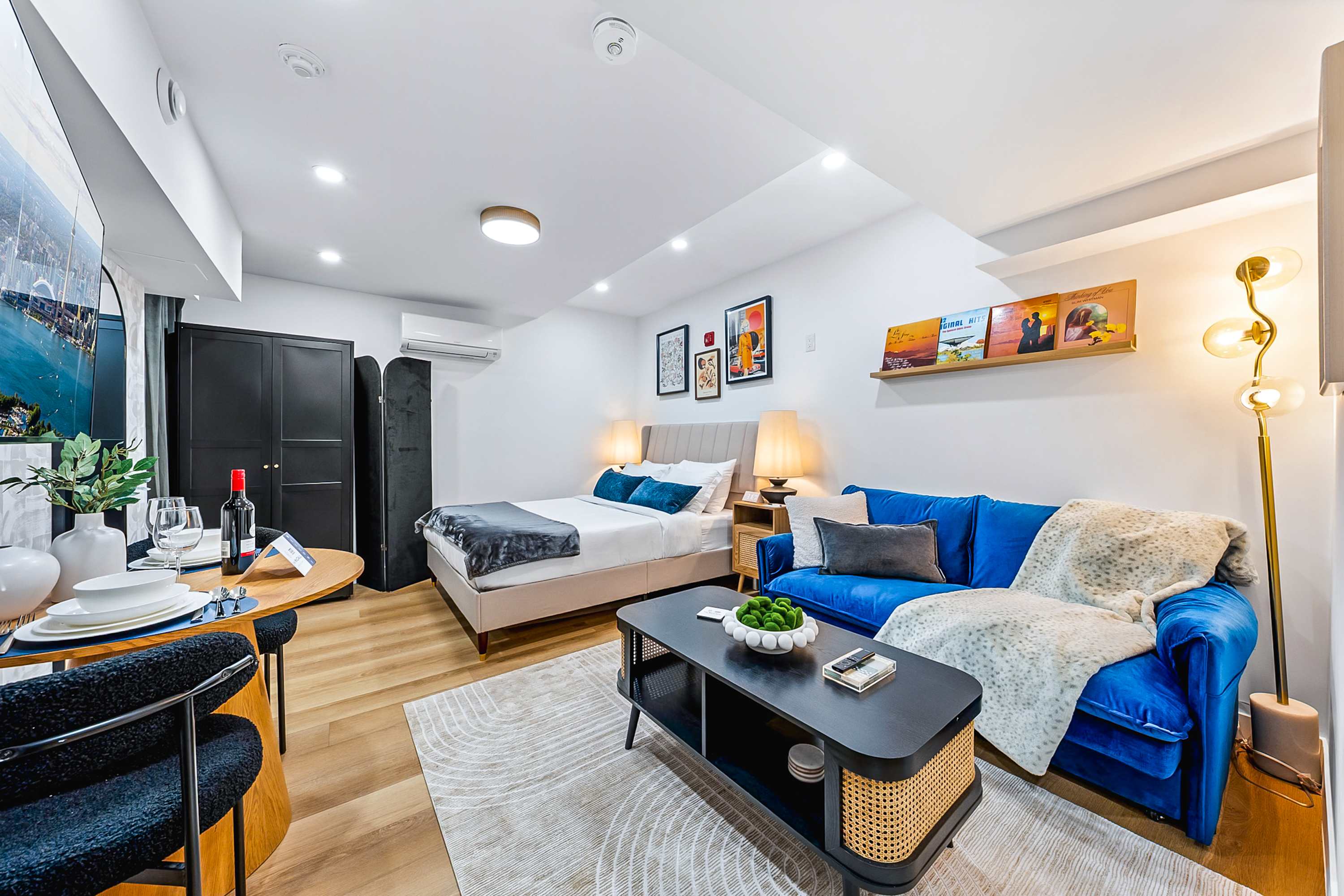 Featured Property The McCaul Cozy Basement Studio in Heart of DT