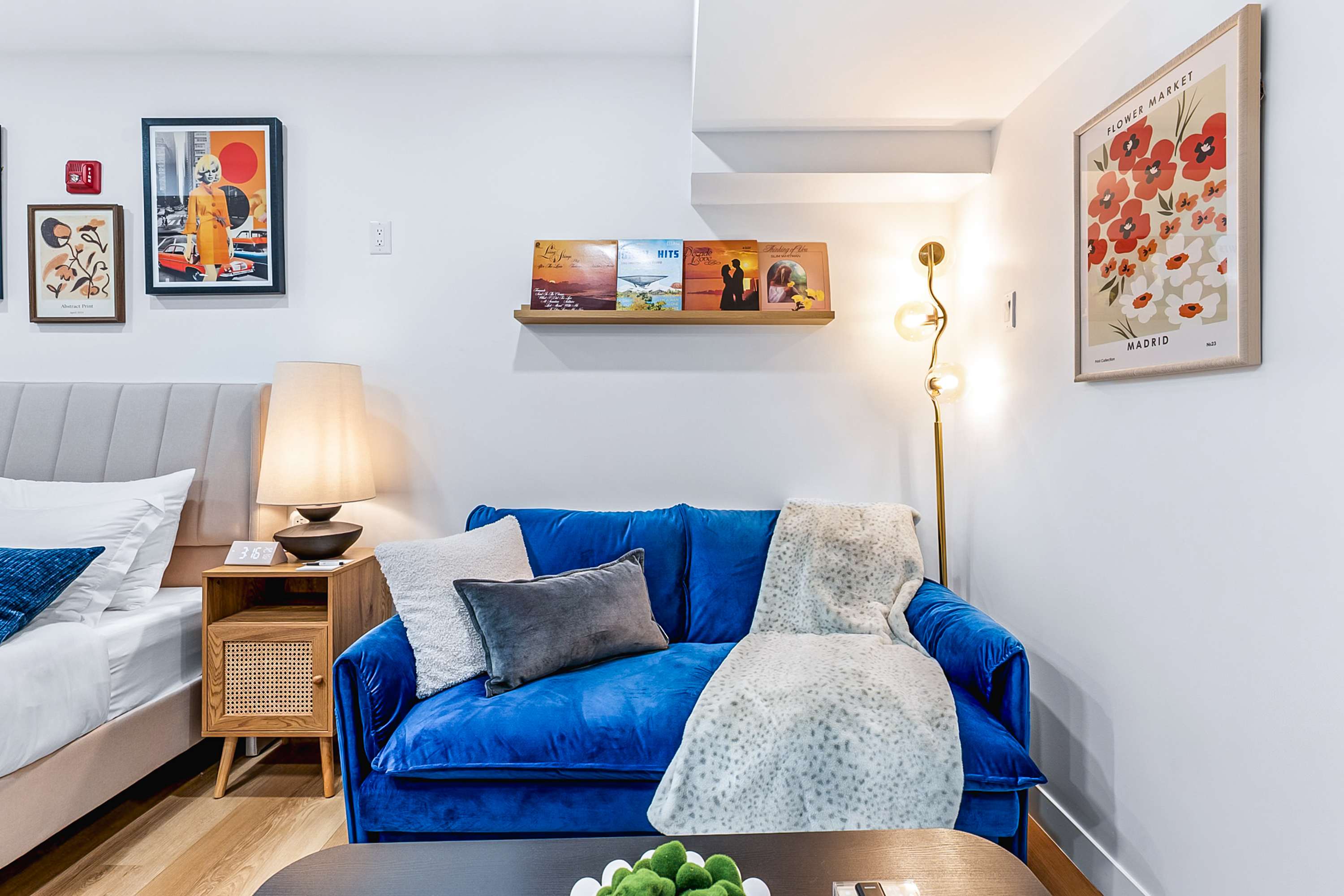 Comfortable lounge space to relax and recharge.