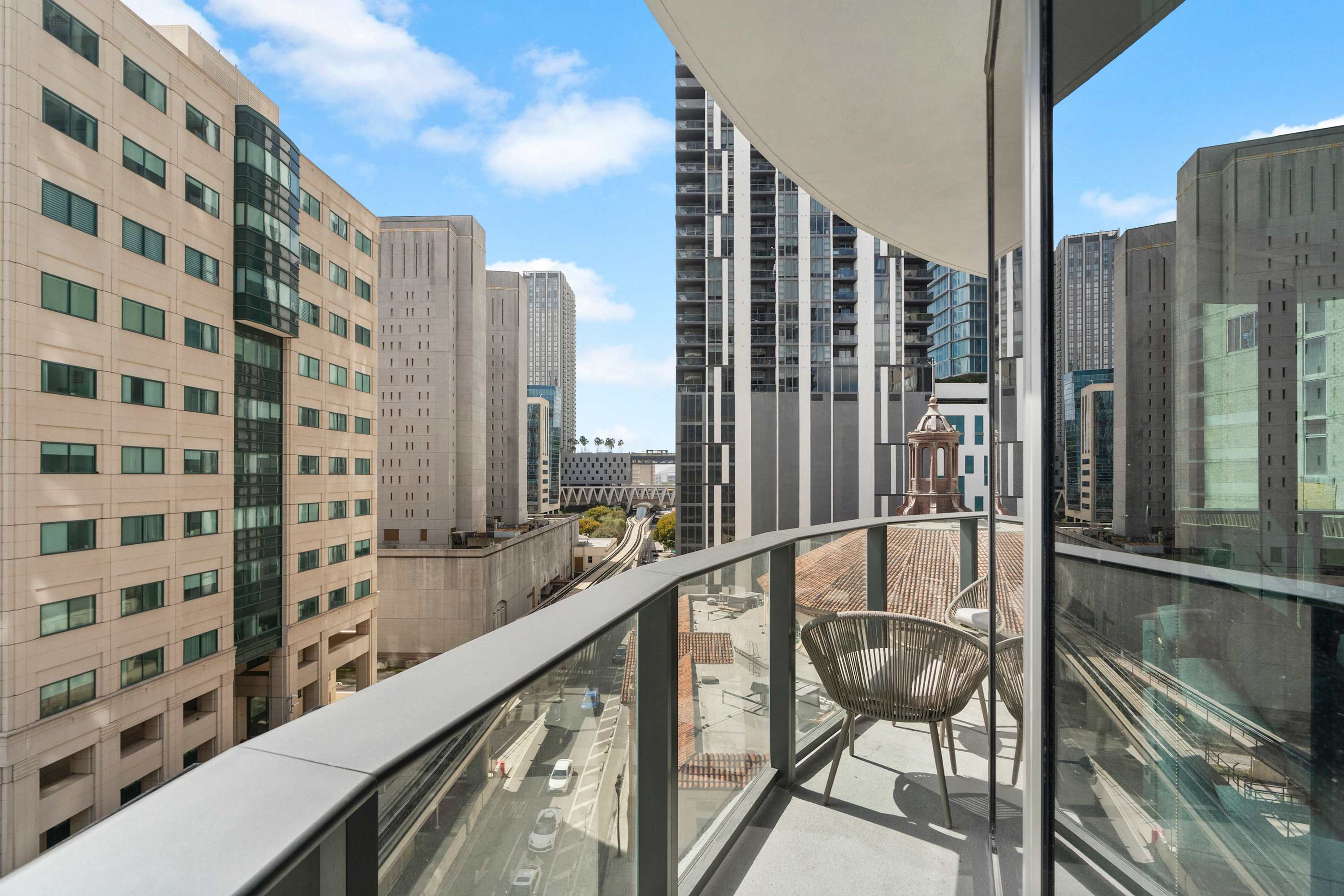 Luxury 1BR | Rooftop Pool | Walk to FIFA Fan Fest