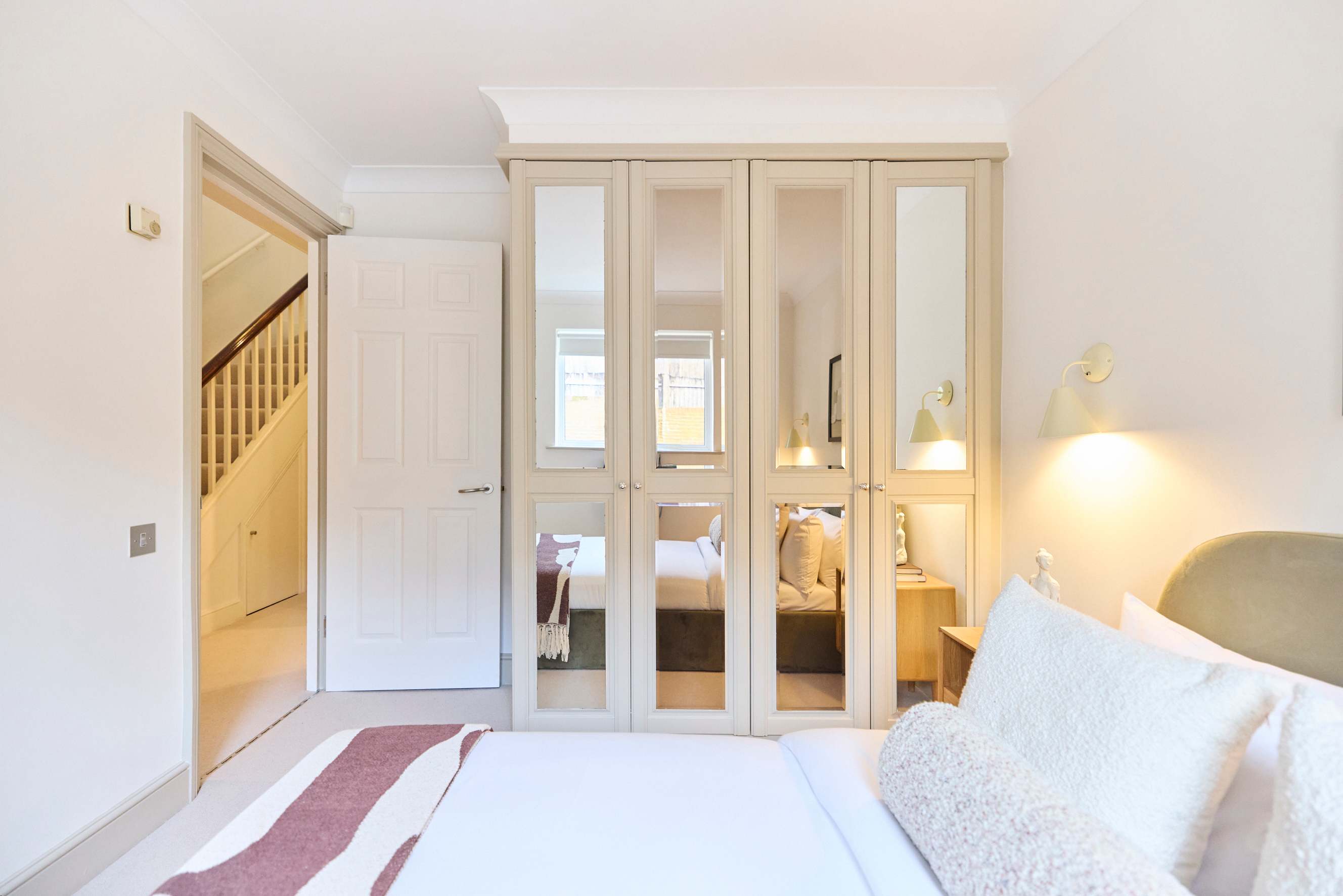 View The Abbey Mews House in 6 Grace Mews, 20 Abbey Road NW8 9BW The Abbey Mews House in 6 Grace Mews, 20 Abbey Road NW8 9BW - Property image 23 - VivreStays