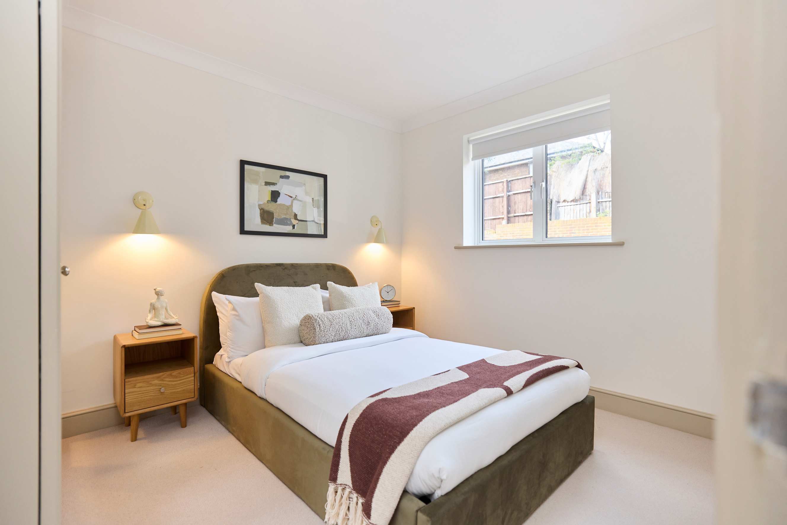 View The Abbey Mews House in 6 Grace Mews, 20 Abbey Road NW8 9BW The Abbey Mews House in 6 Grace Mews, 20 Abbey Road NW8 9BW - Property image 20 - VivreStays