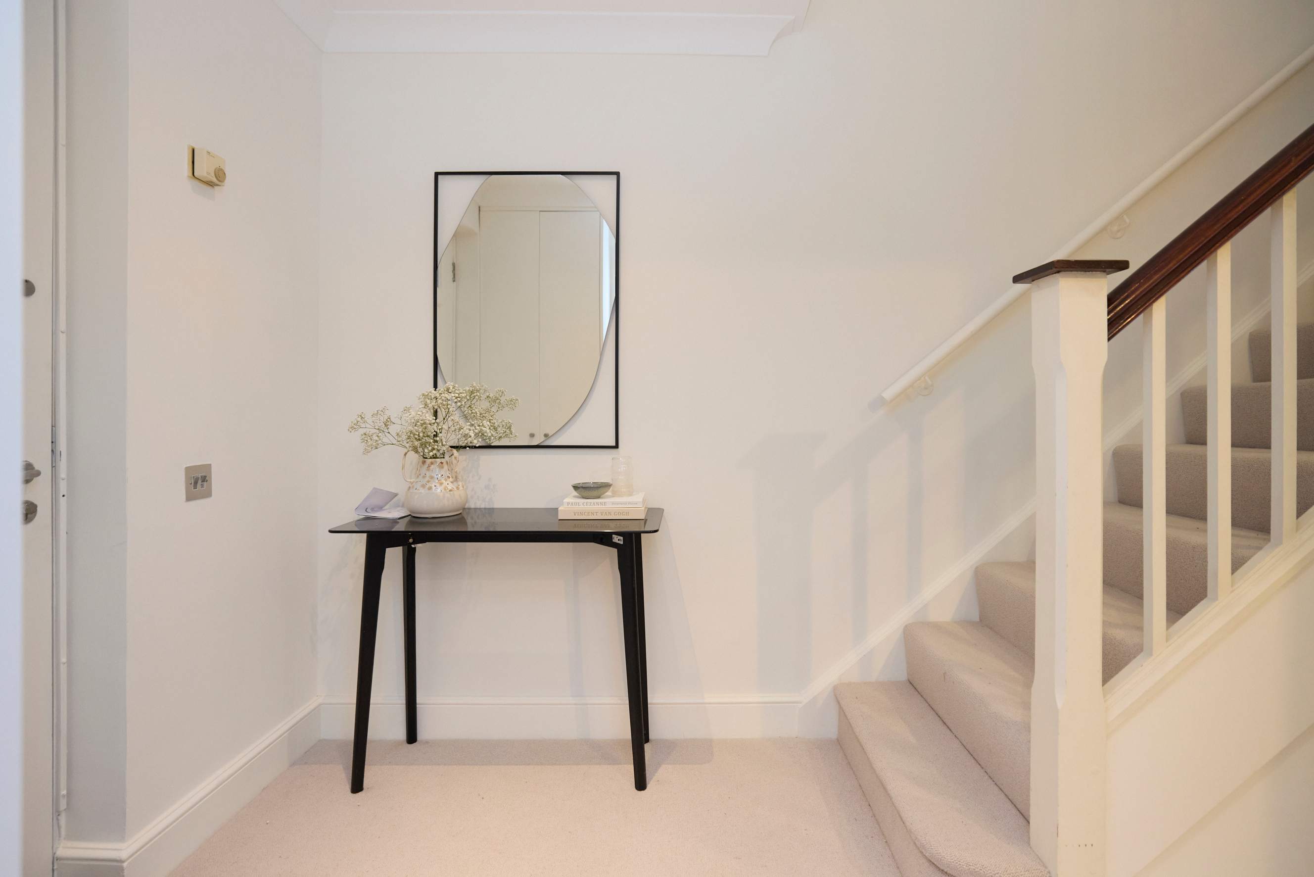 View The Abbey Mews House in 6 Grace Mews, 20 Abbey Road NW8 9BW The Abbey Mews House in 6 Grace Mews, 20 Abbey Road NW8 9BW - Property image 24 - VivreStays